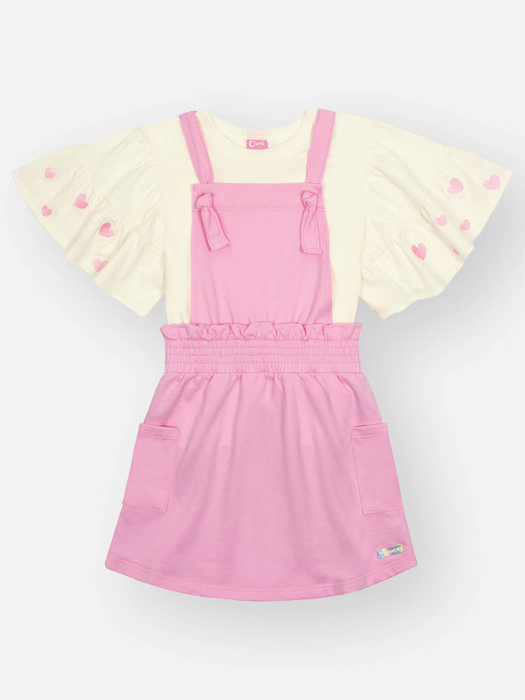 Salopete Infantil Cinti Verão Rosa com Blusa Branca Corações