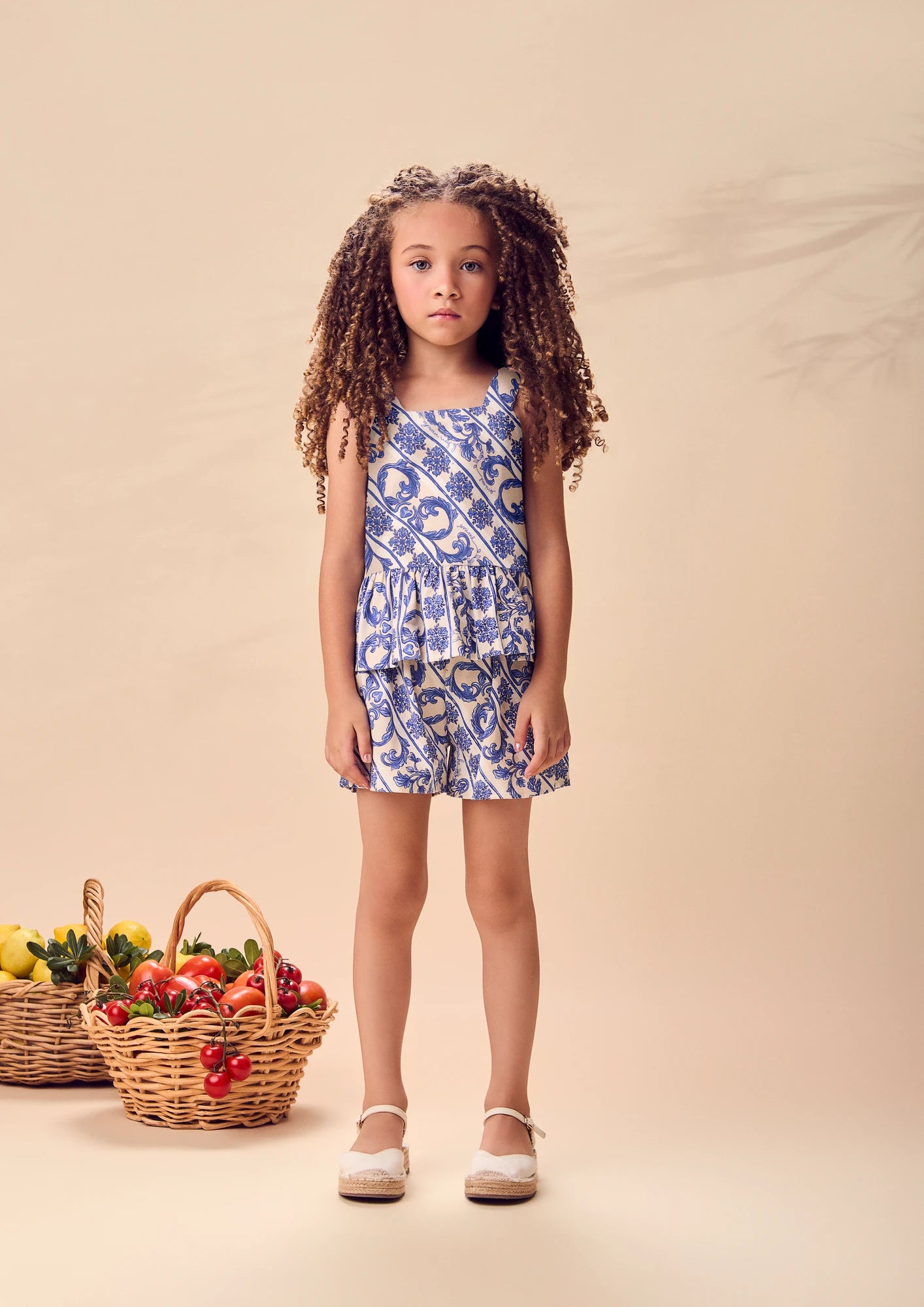 Conjunto Infantil Menina Animê com Shorts e Blusa Azul Floral