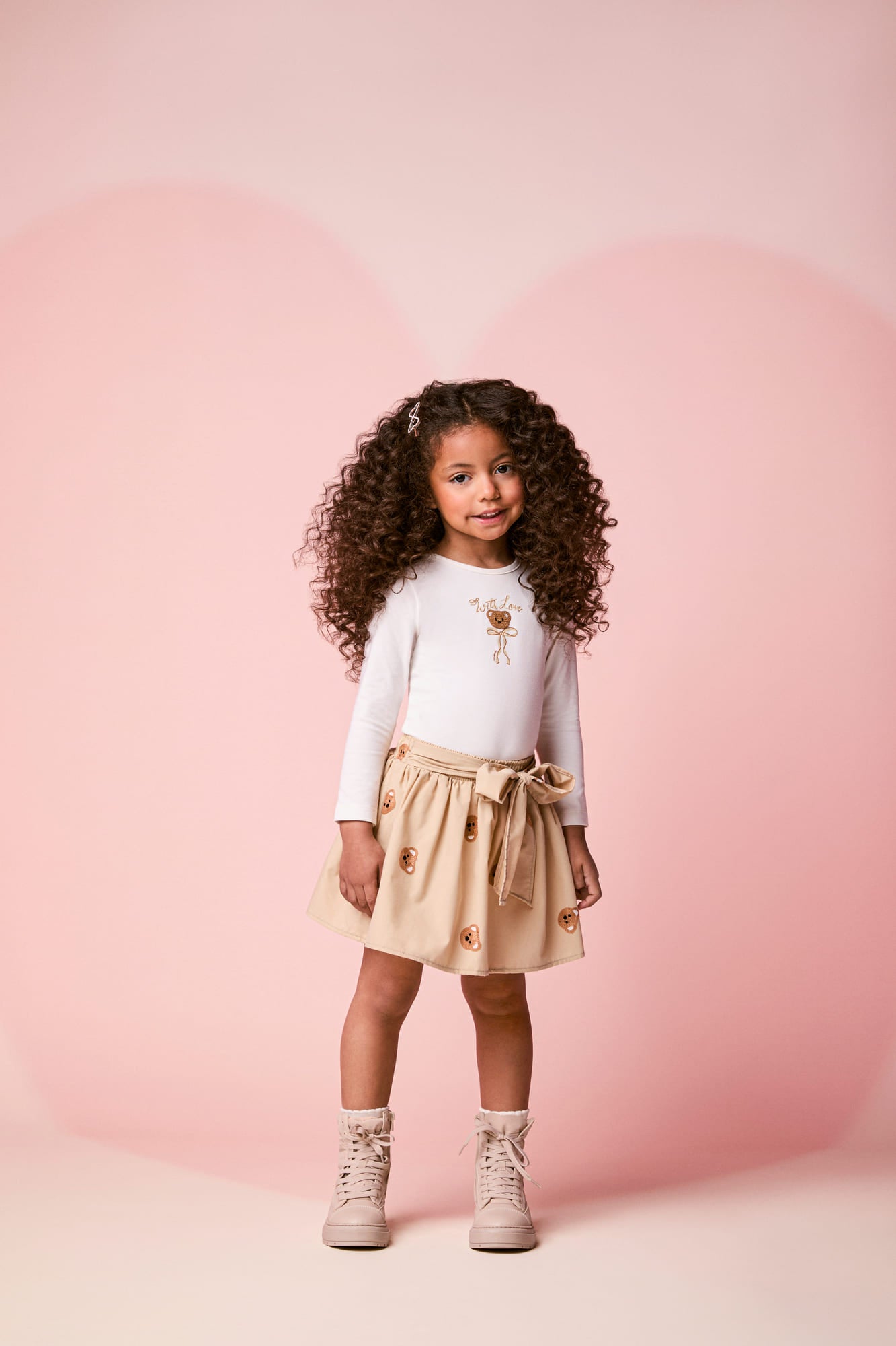 Conjunto Infantil Momi Inverno com Saia Bege e Blusa Branca Ursinho
