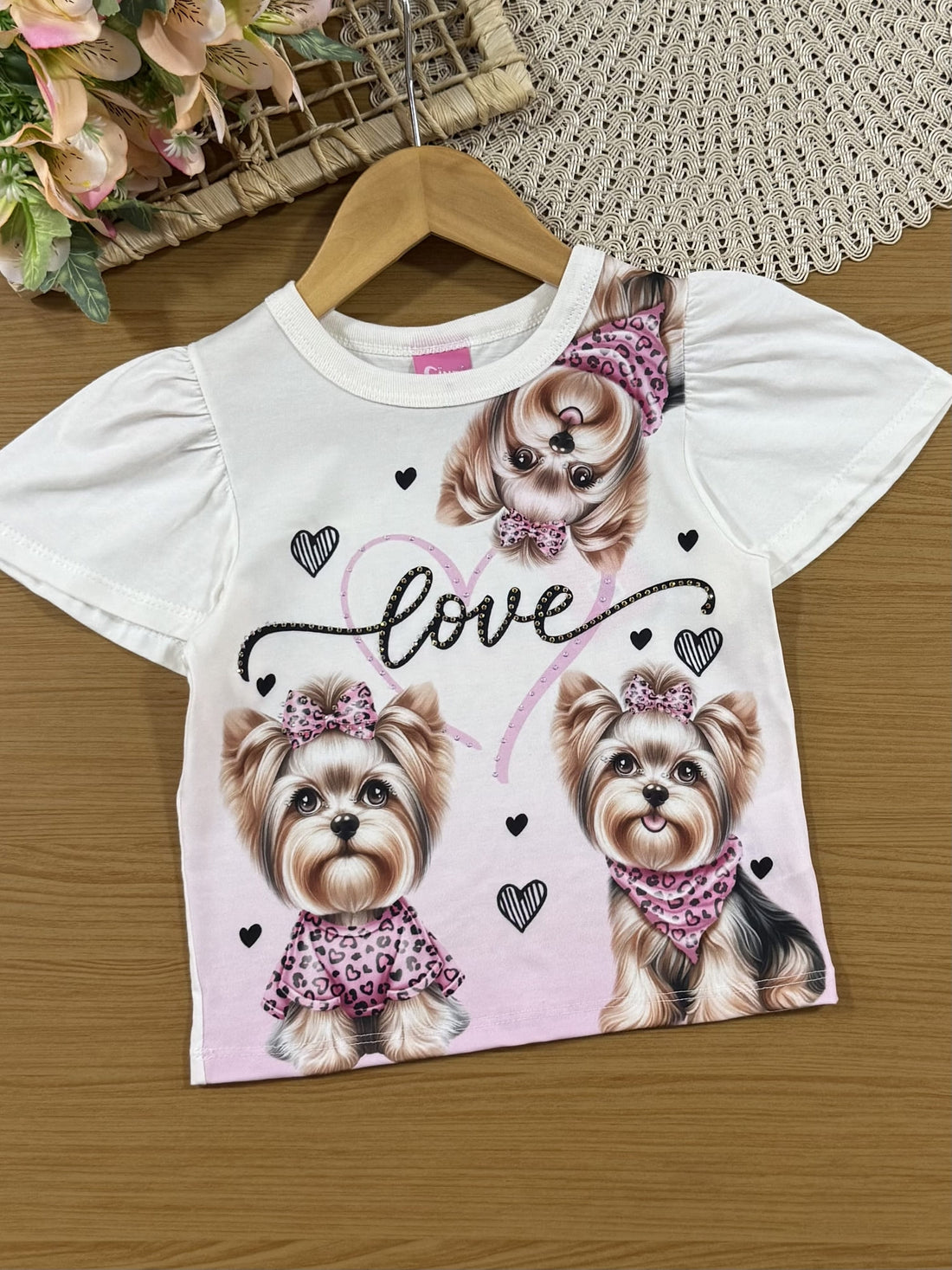 Conjunto Infantil Cinti Verão com Shorts Saia Azul e Blusa Branca Cachorrinha Love