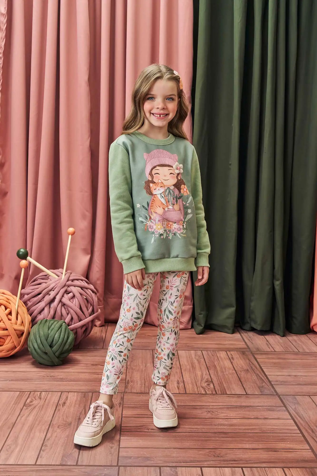 Conjunto Infantil Kukiê Inverno com Calça Legging e Casaco Verde Menina do Campo