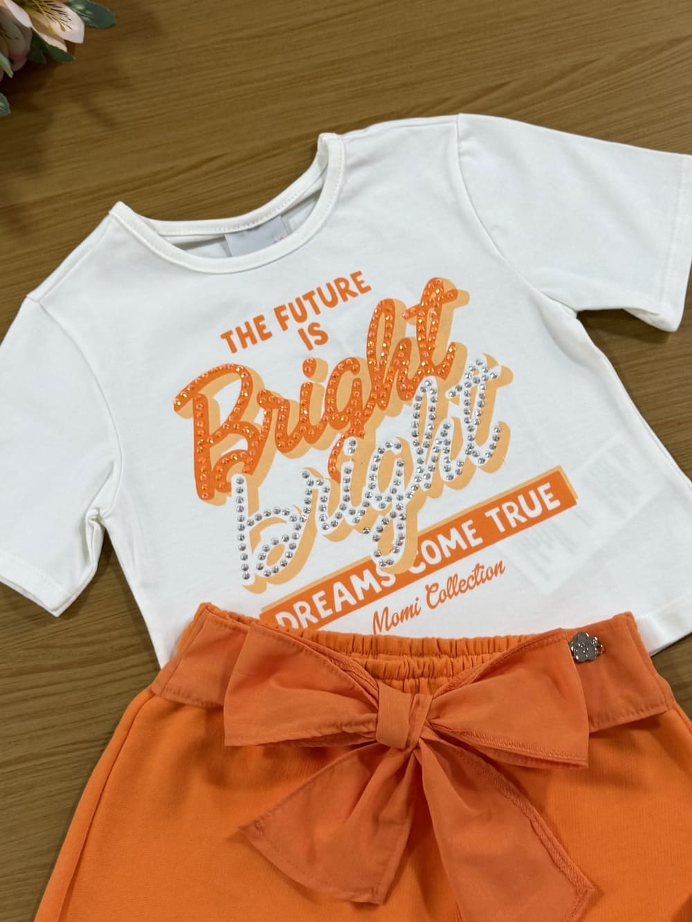 Conjunto Infantil Momi Verão Shorts Saia Laranja e Blusa com Strass
