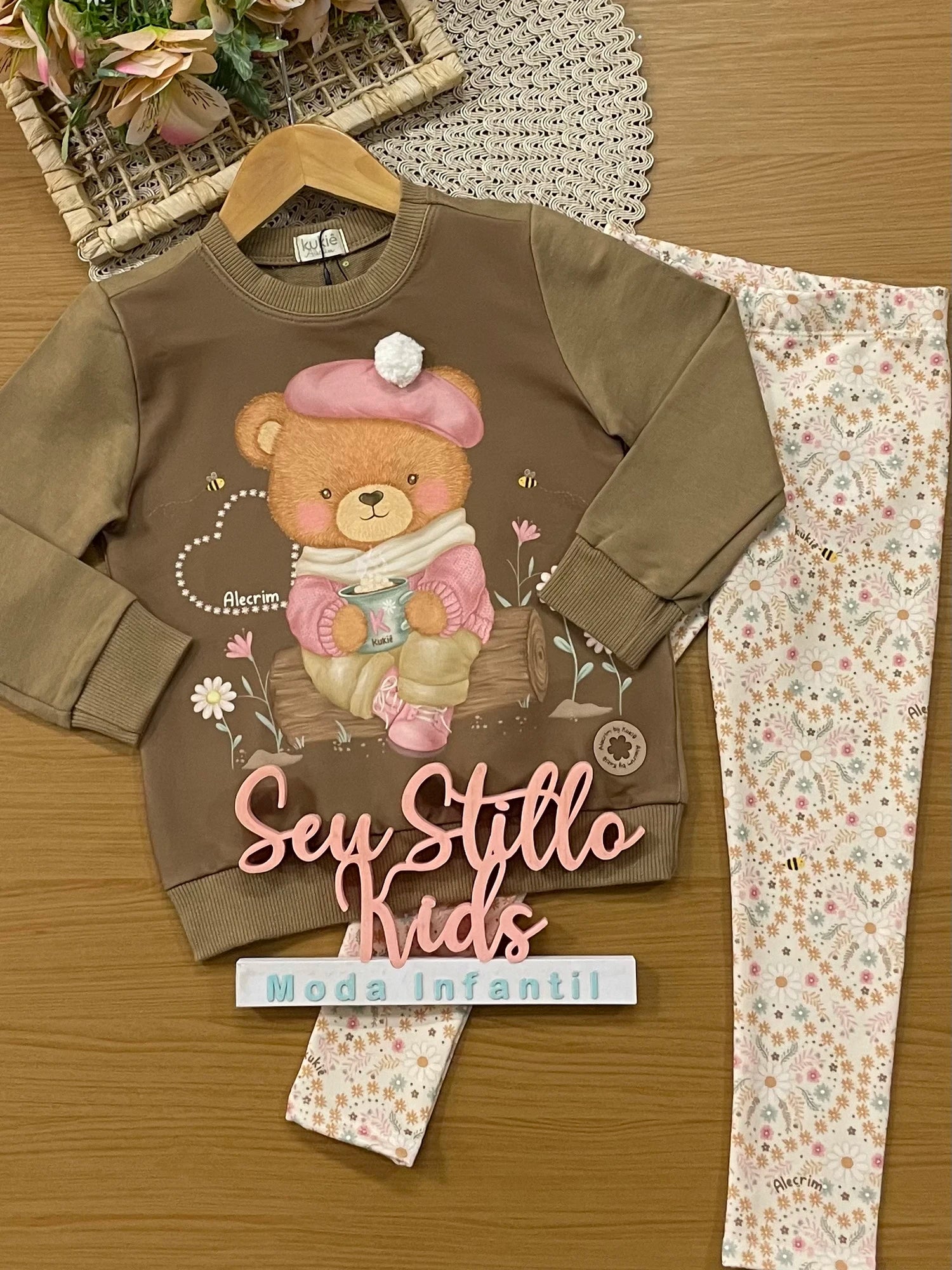 Conjunto Infantil Kukiê Inverno Legging e Moletom sem Flanela Marrom Ursinha