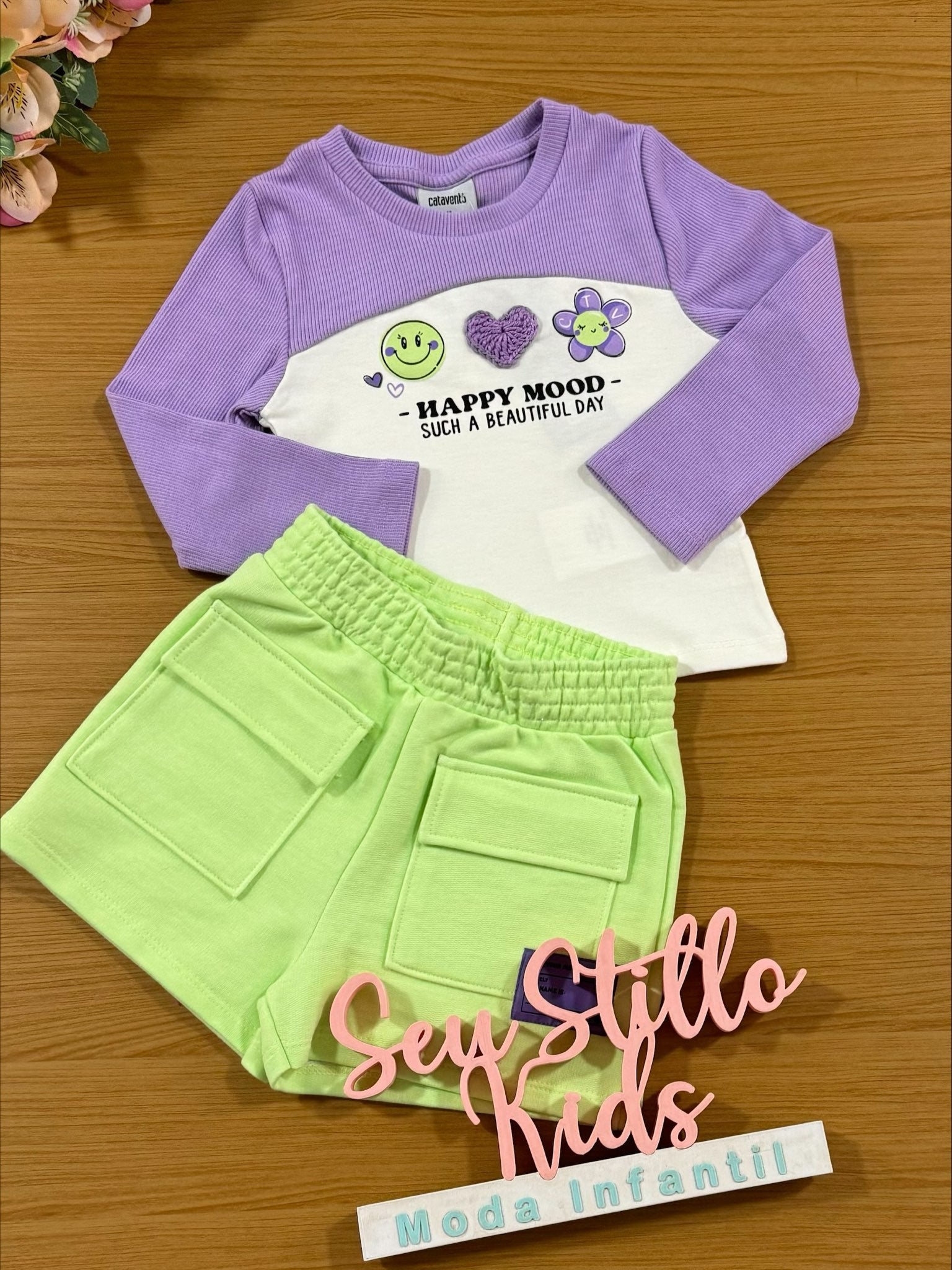 Conjunto Infantil Catavento Inverno Shorts e Blusa Happy Lilás