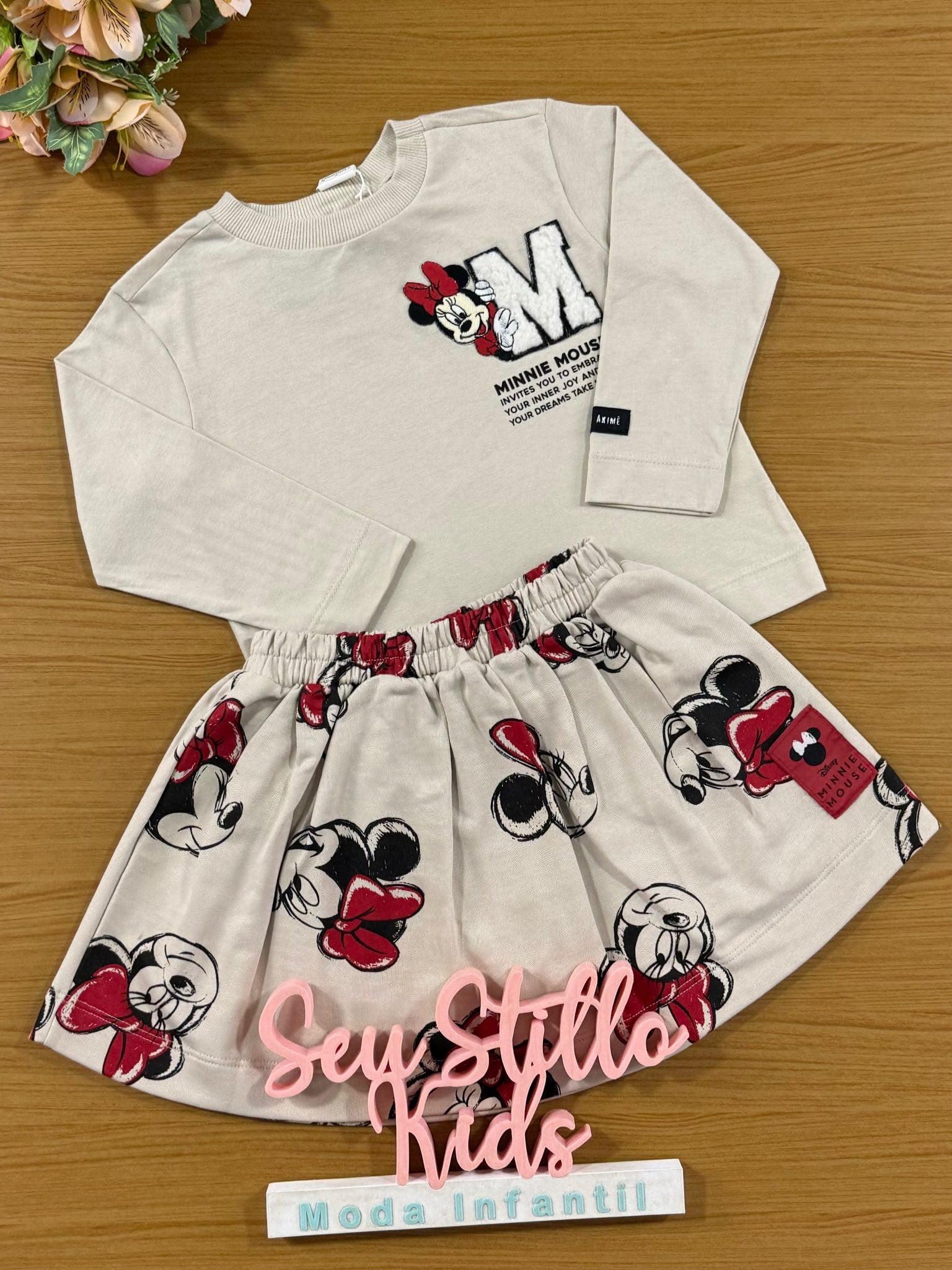 Conjunto Infantil Animê Inverno Saia e Blusa Minnie Disney