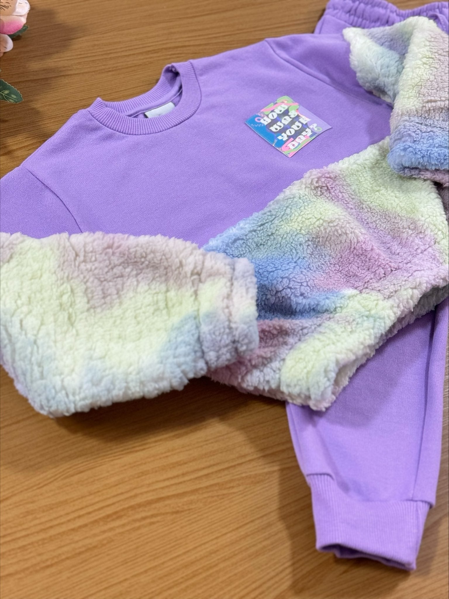 Conjunto Infantil Catavento Inverno com Calça e Blusão Pelinhos Tie Dye