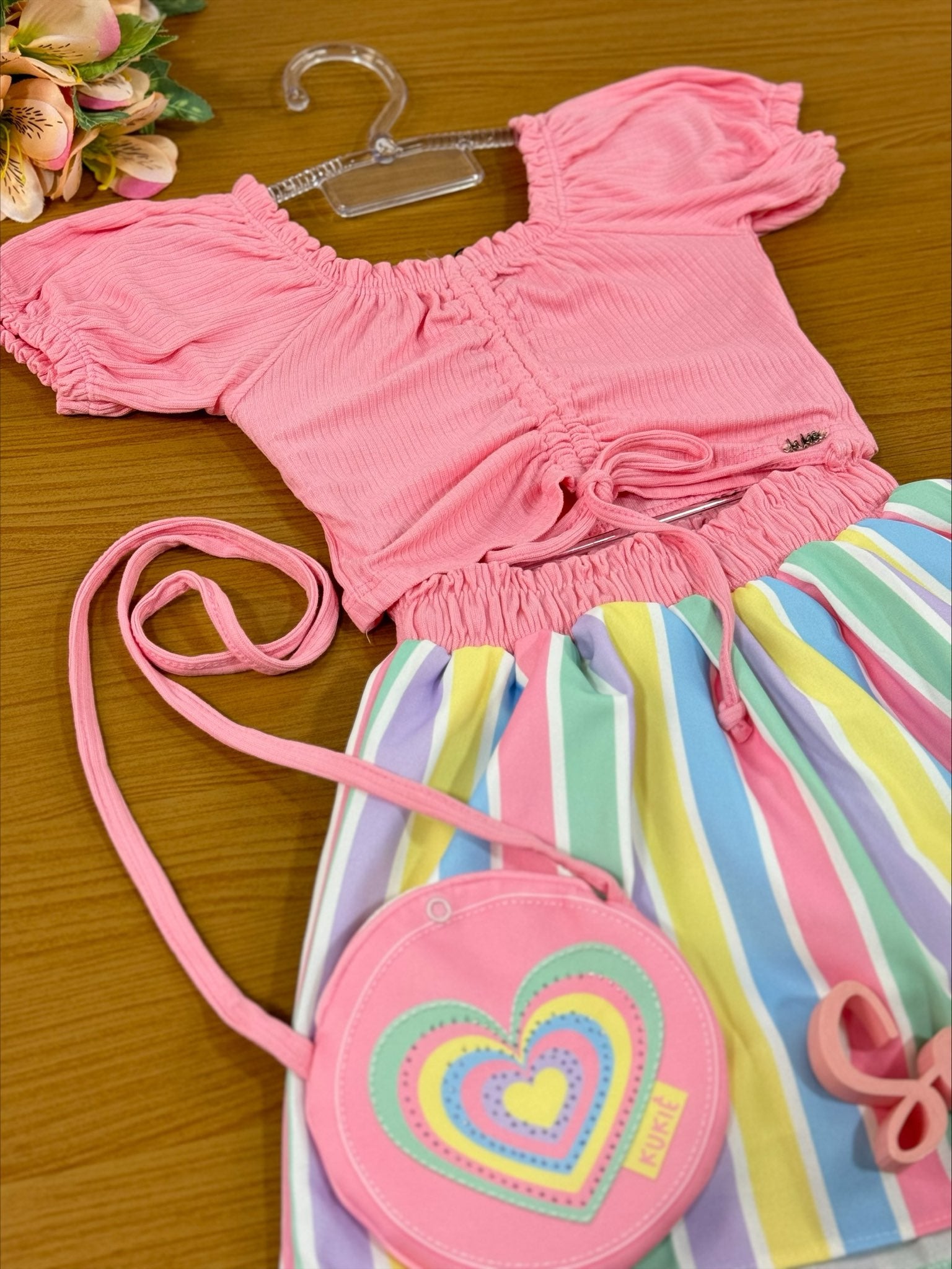 Conjunto Infantil Kukie Tropical Saia Arco Iris e Blusa com Bolsinha