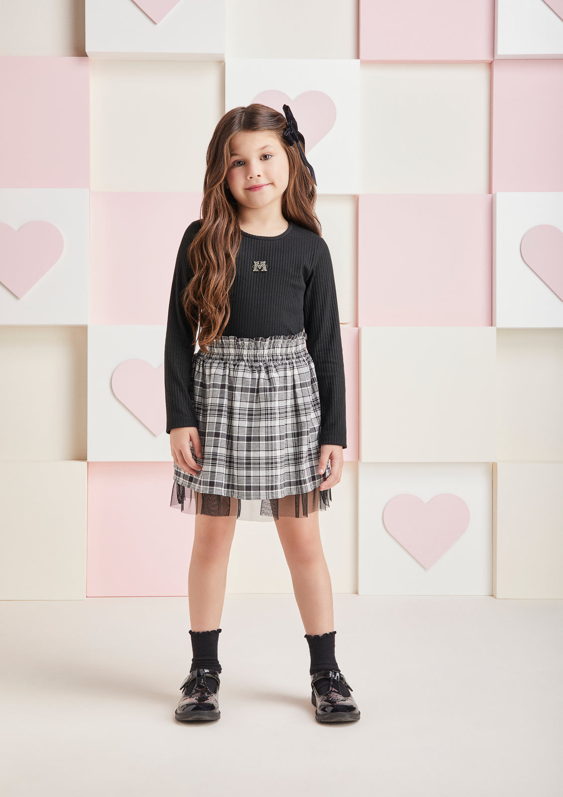 Conjunto Infantil Momi Inverno Saia Xadrez e Blusa Preta