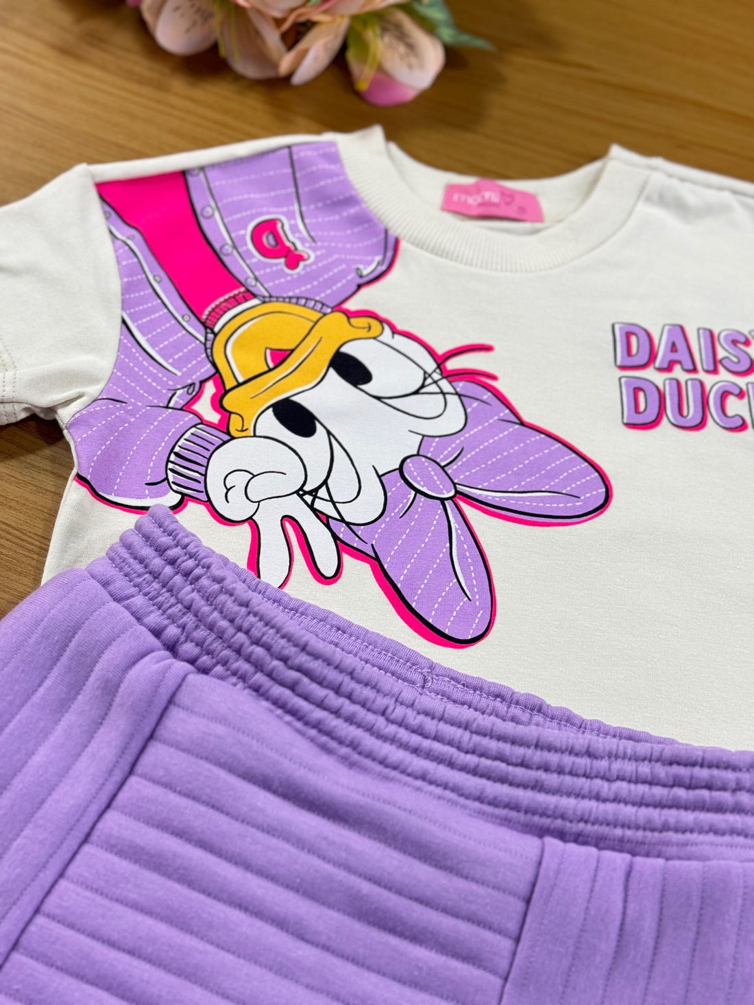 Conjunto Infantil Momi Inverno Shorts Saia Lilás e Blusa Daisy Disney