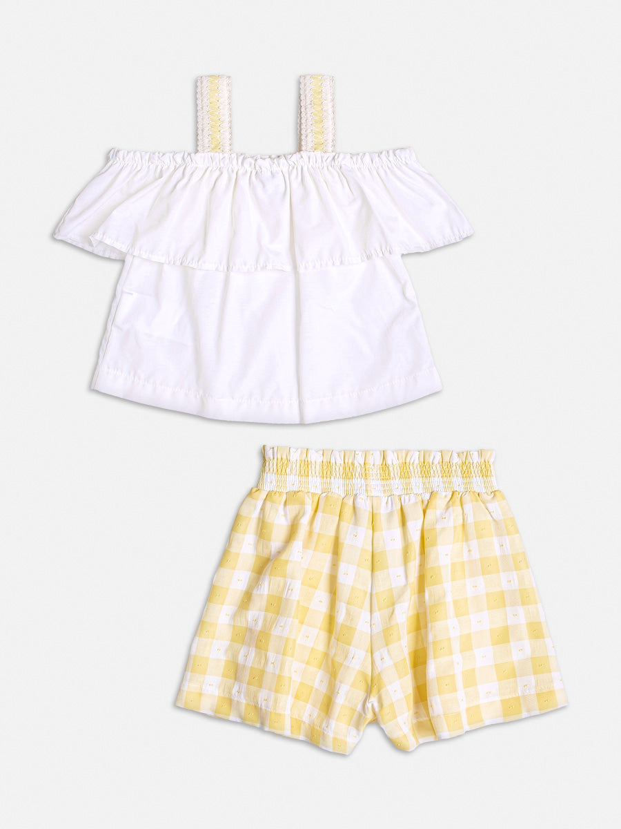 Conjunto Infantil Momi Verão Com Shorts Xadrez e Blusa Branca Piquenique