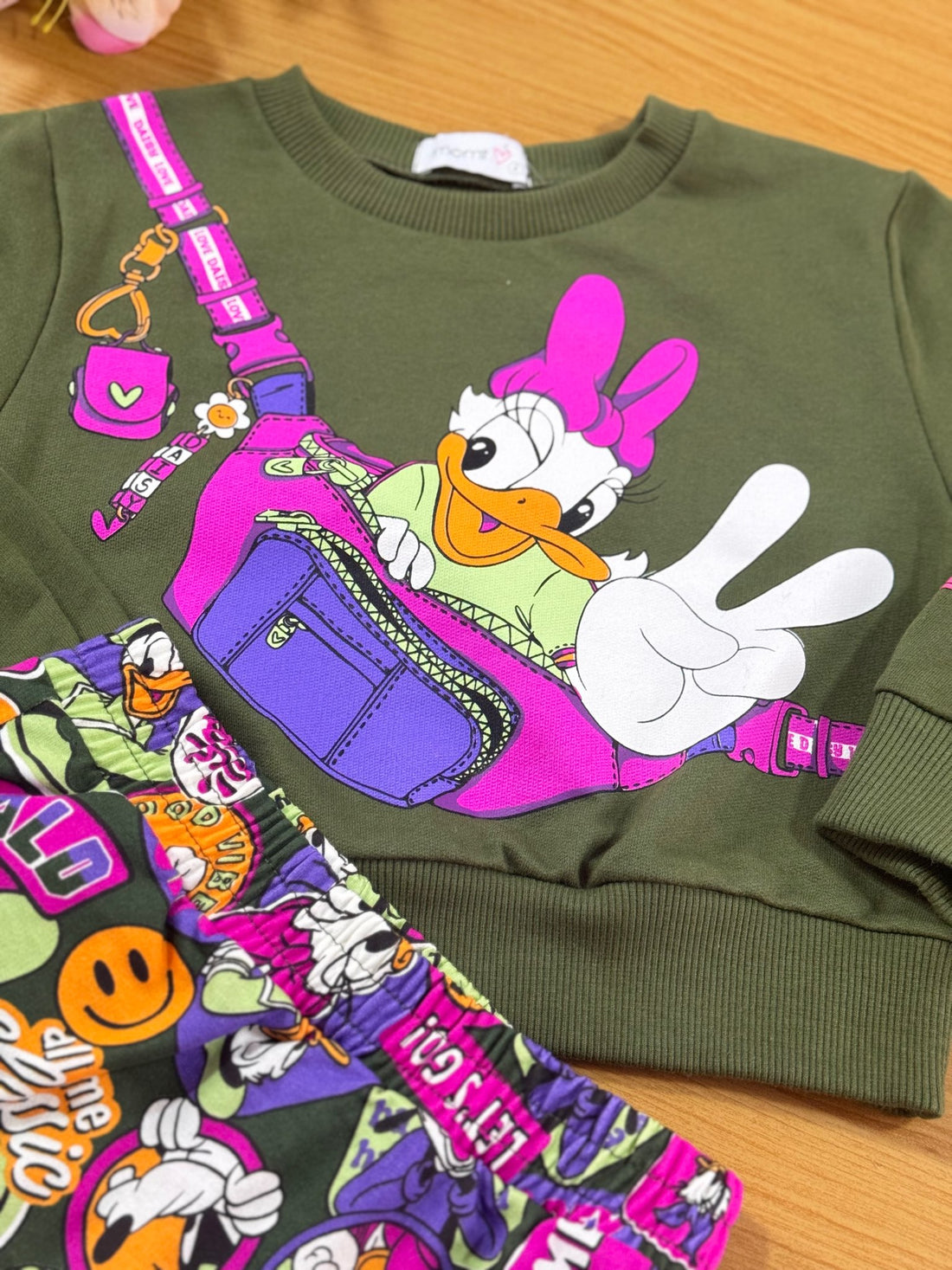 Conjunto Infantil Momi Inverno Shorts Saia e Moletom Sem Flanela Margarida Disney