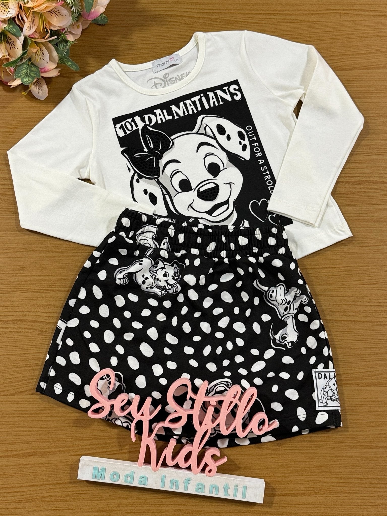 Conjunto Infantil Momi Inverno Shorts Saia e Blusa 101 Dálmatas