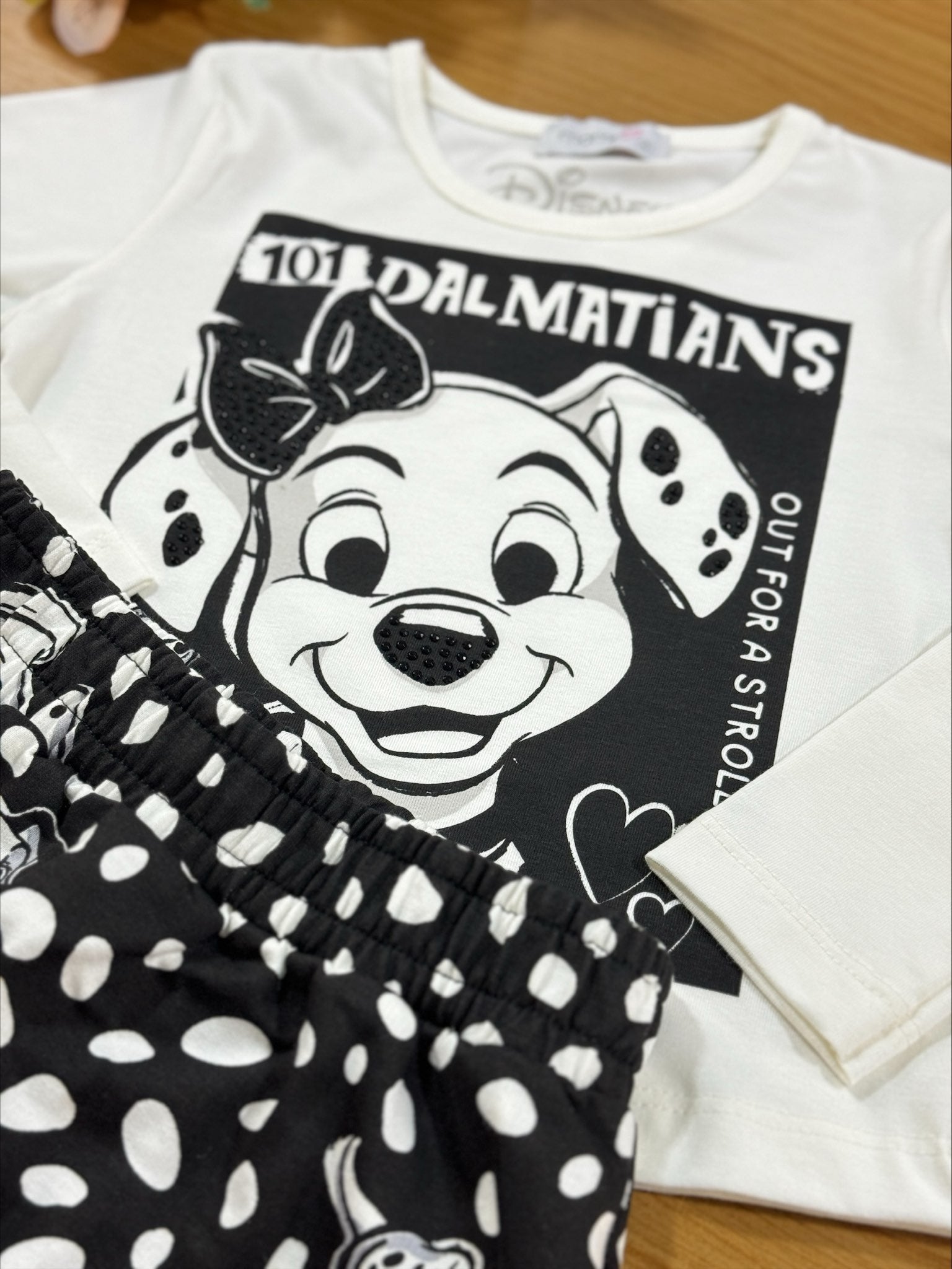 Conjunto Infantil Momi Inverno Shorts Saia e Blusa 101 Dálmatas