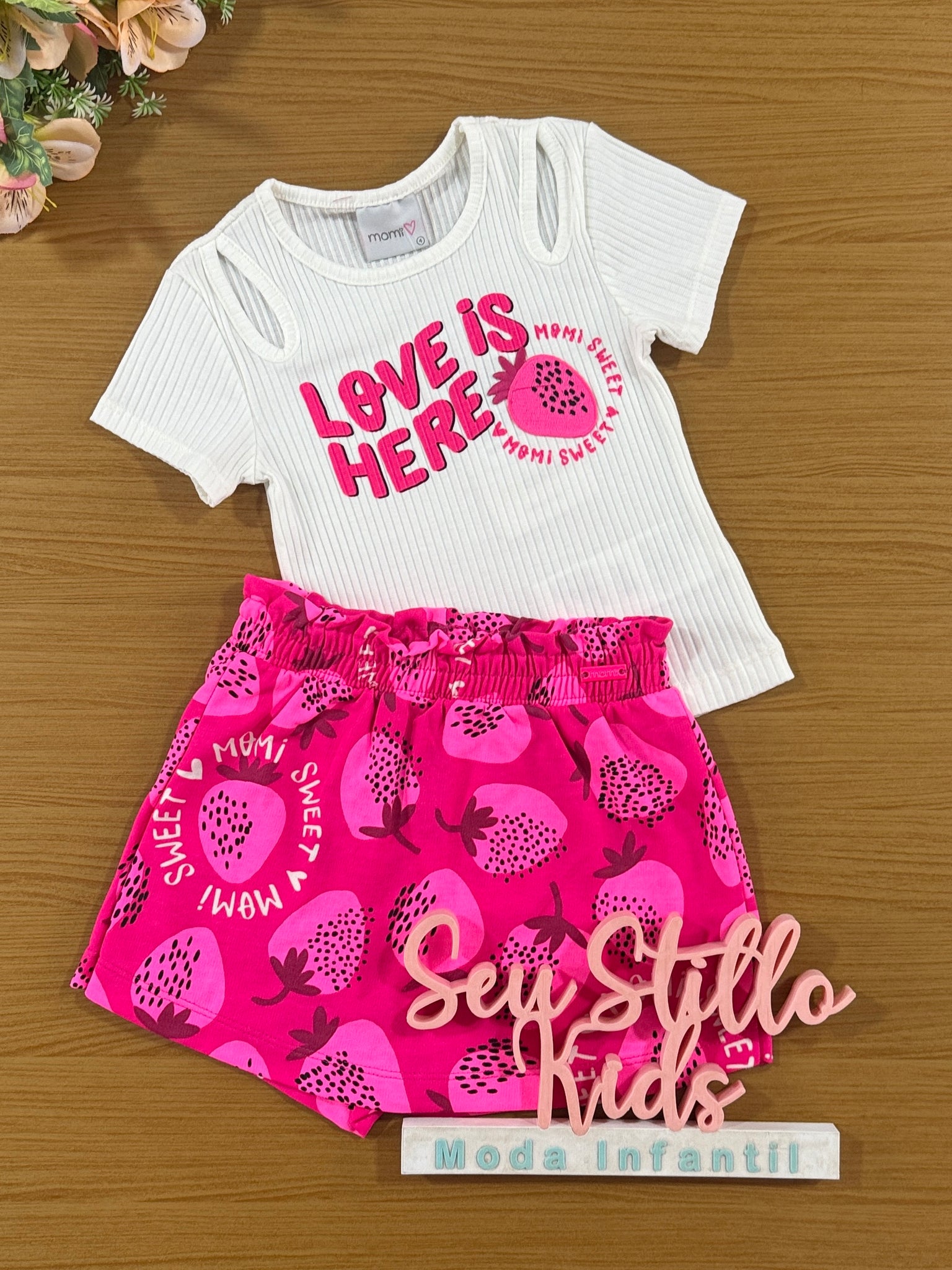 Conjunto Infantil Momi Verão Shorts Saia Rosa Morango e Blusa Canelada