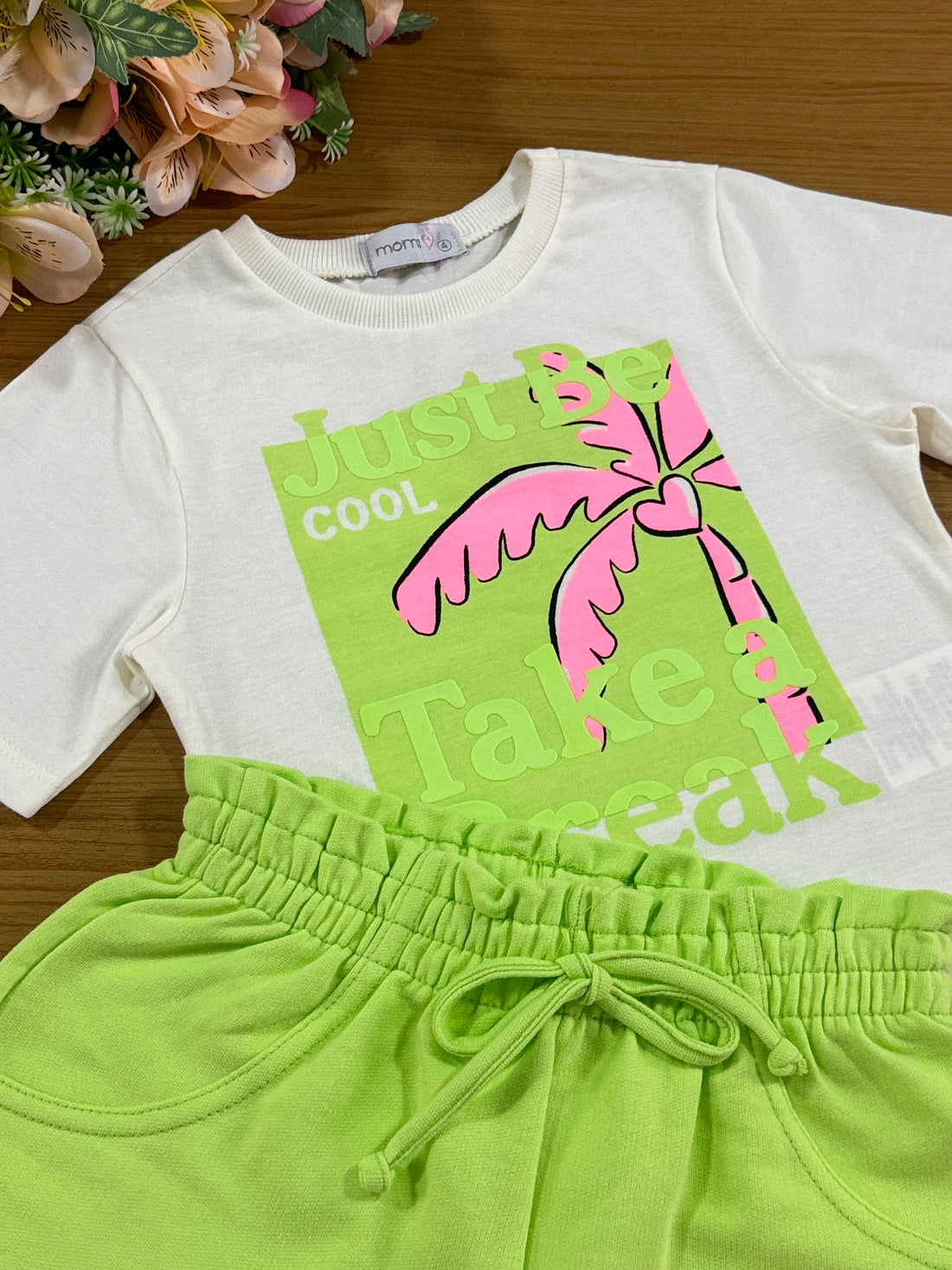Conjunto Infantil Momi Verão Shorts Verde e Blusa Coqueiro