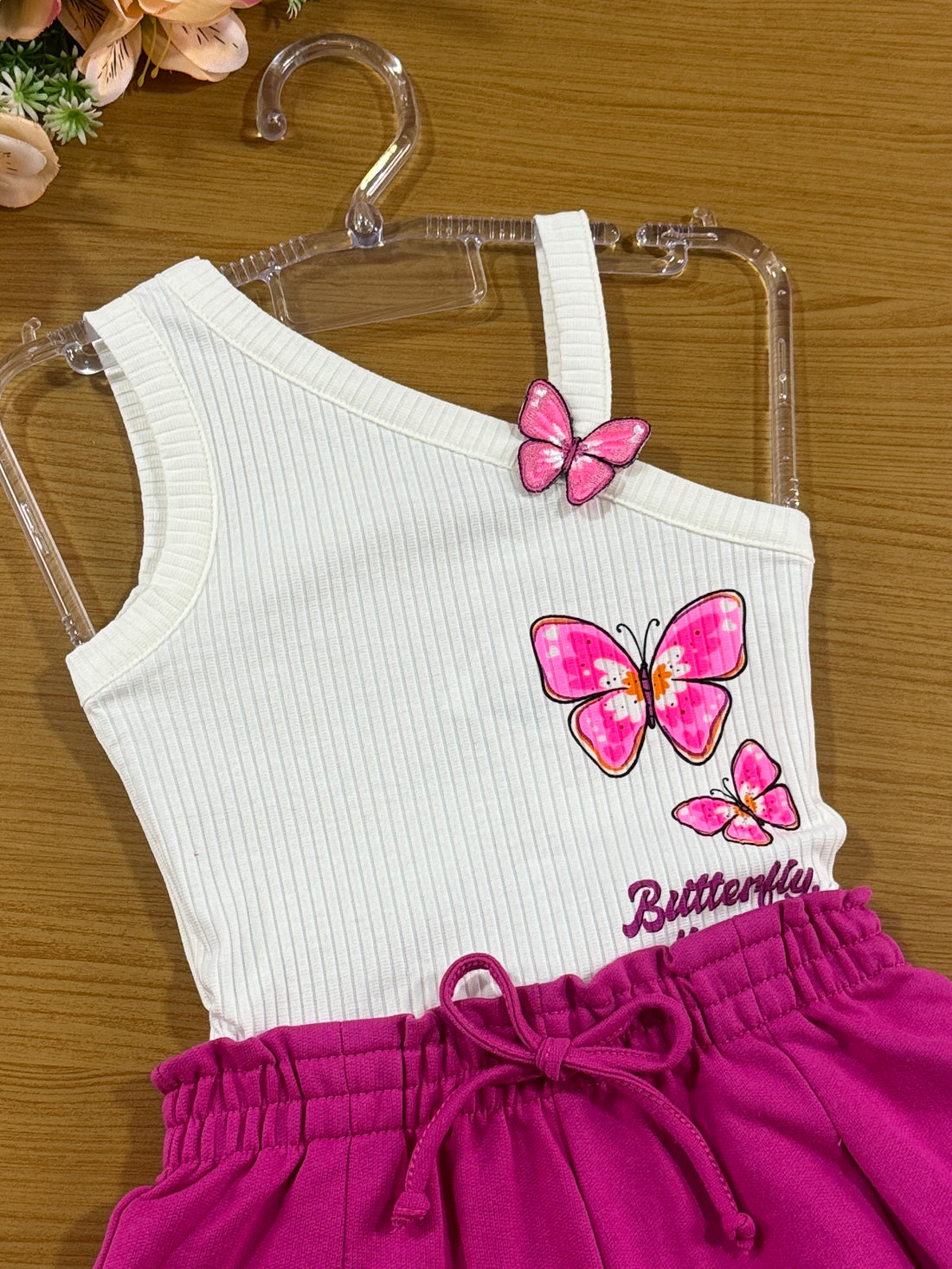 Conjunto Infantil Momi Verão Shorts Rosa e Blusa  Canelada Borboleta