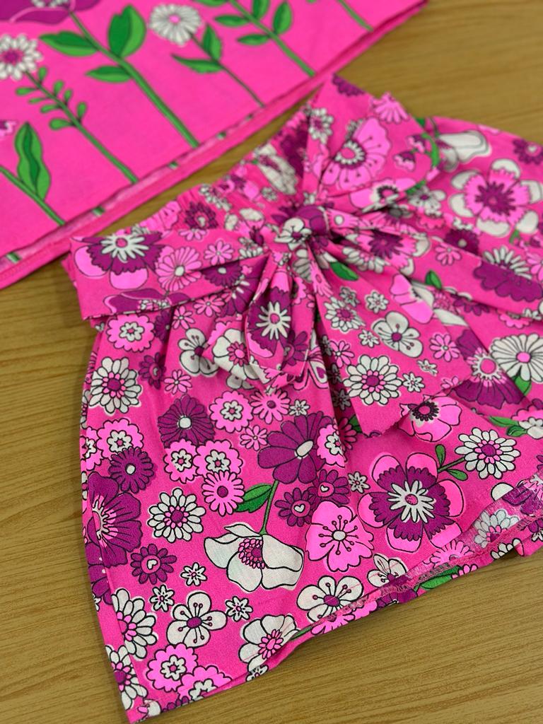 Conjunto Infantil Momi Verão Com Short e Cropped Pink Flores