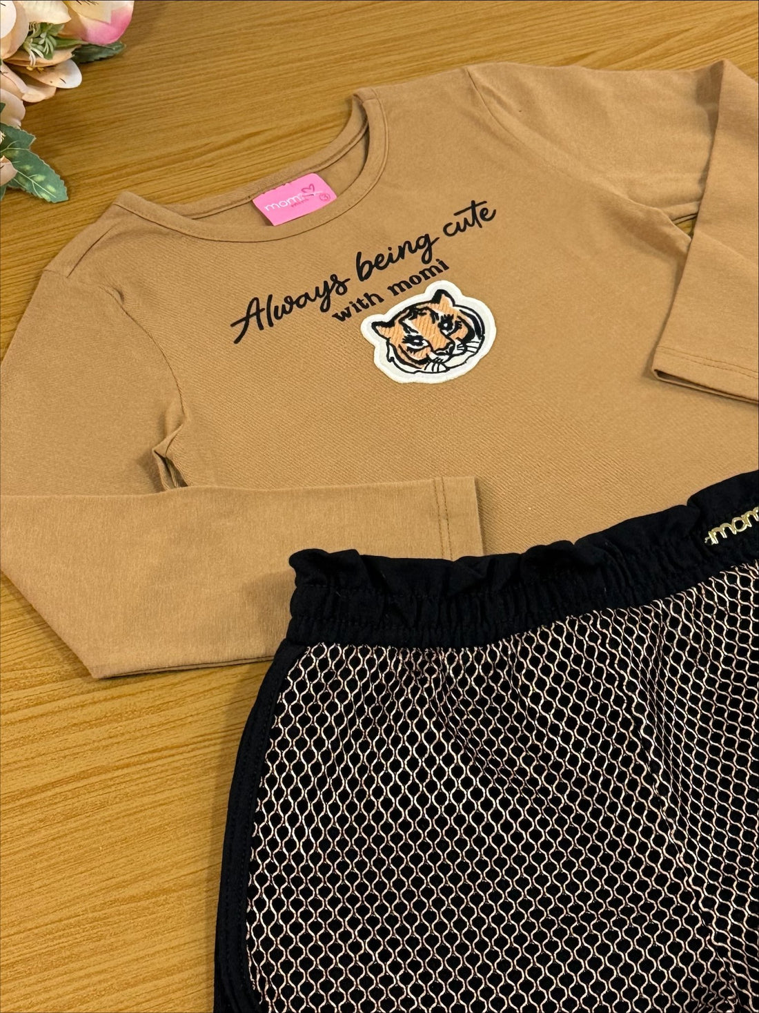 Conjunto Infantil Momi Inverno Shorts e Blusa Tigrinho