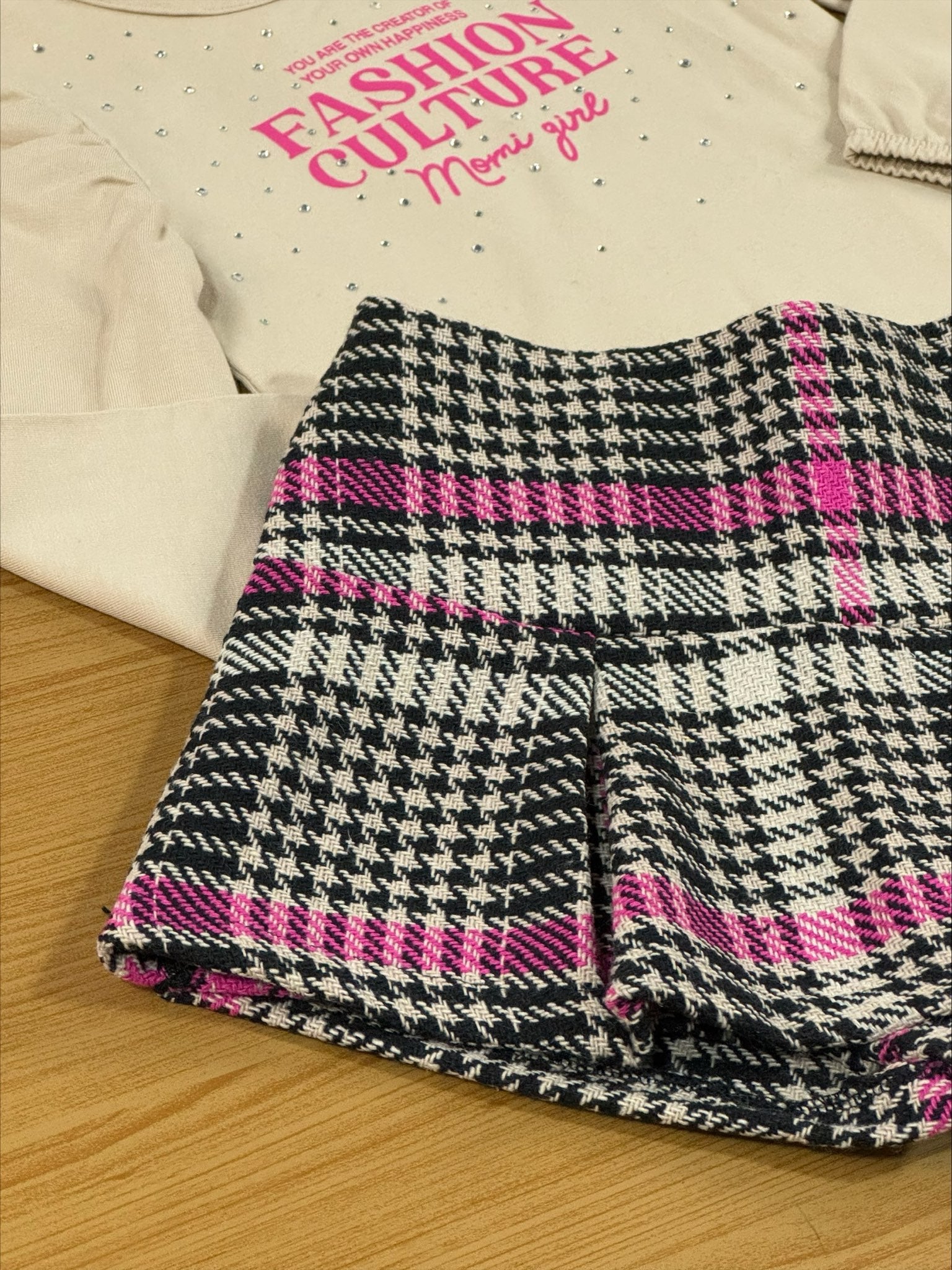 Conjunto Infantil Momi Inverno Shorts Saia e Blusa Bege Fashion