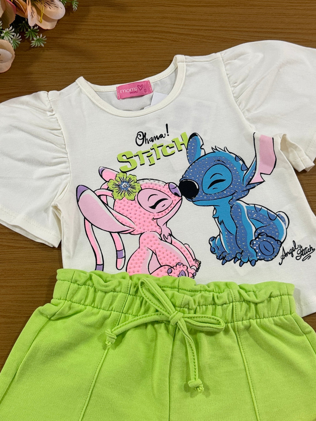 Conjunto Infantil Momi Verão Shorts Verde e Blusa Stitch