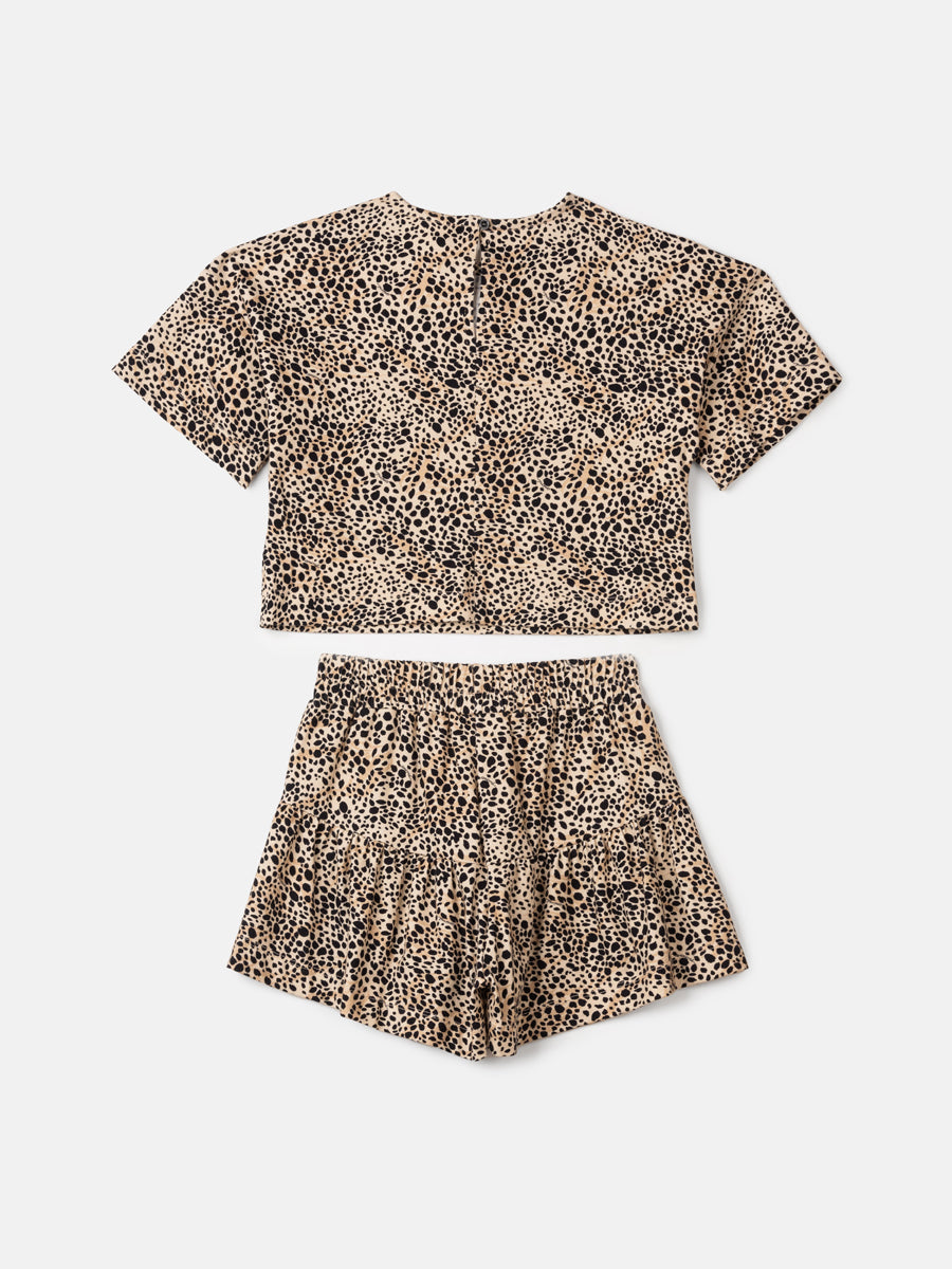 Conjunto Infantil Animê Inverno Shorts e Blusa Oncinha