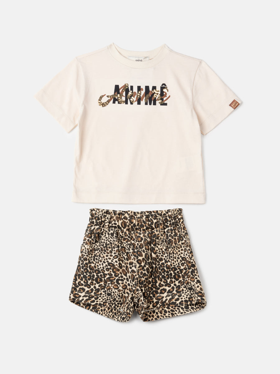 Conjunto Infantil Animê Inverno Shorts Oncinha e Blusa Bege