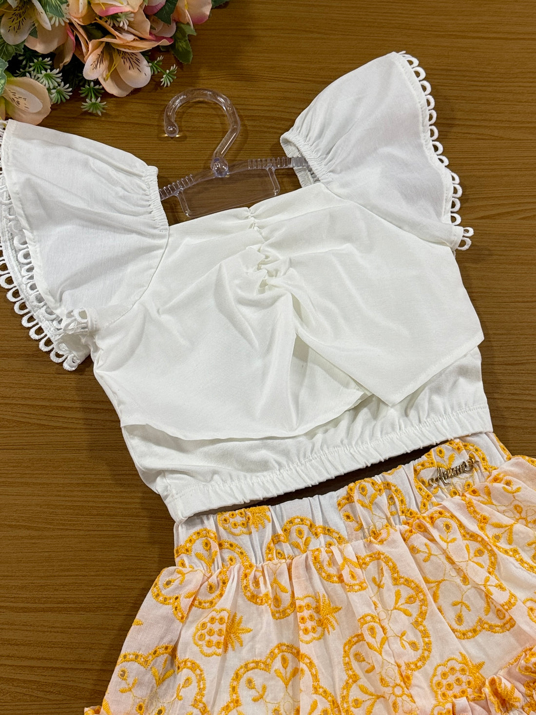 Conjunto Infantil Animê Verão Saia Amarela Laise e Blusa