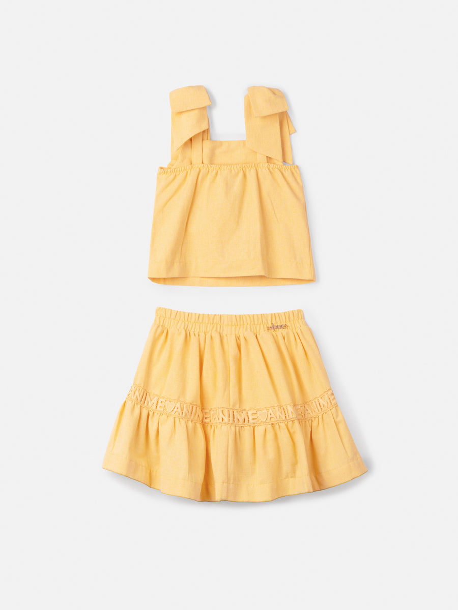 Conjunto Infantil Animê Verão Saia Bordada e Blusa Mostarda