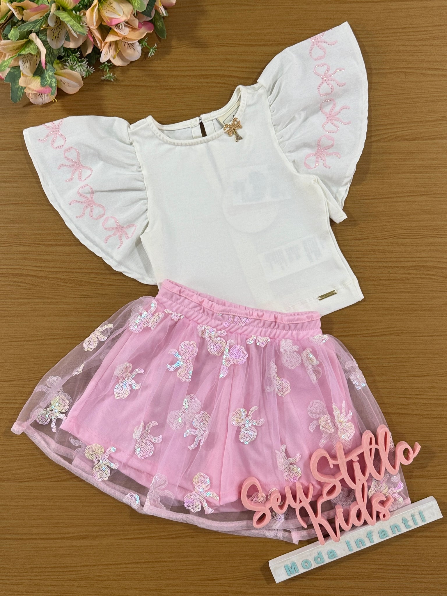 Conjunto Infantil Animê Verão Saia Tule Rosa e Blusa Laço