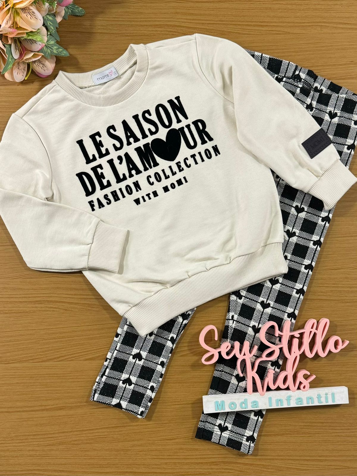 Conjunto Infantil Momi Inverno Legging Corações e Moletom Sem Flanela Bege