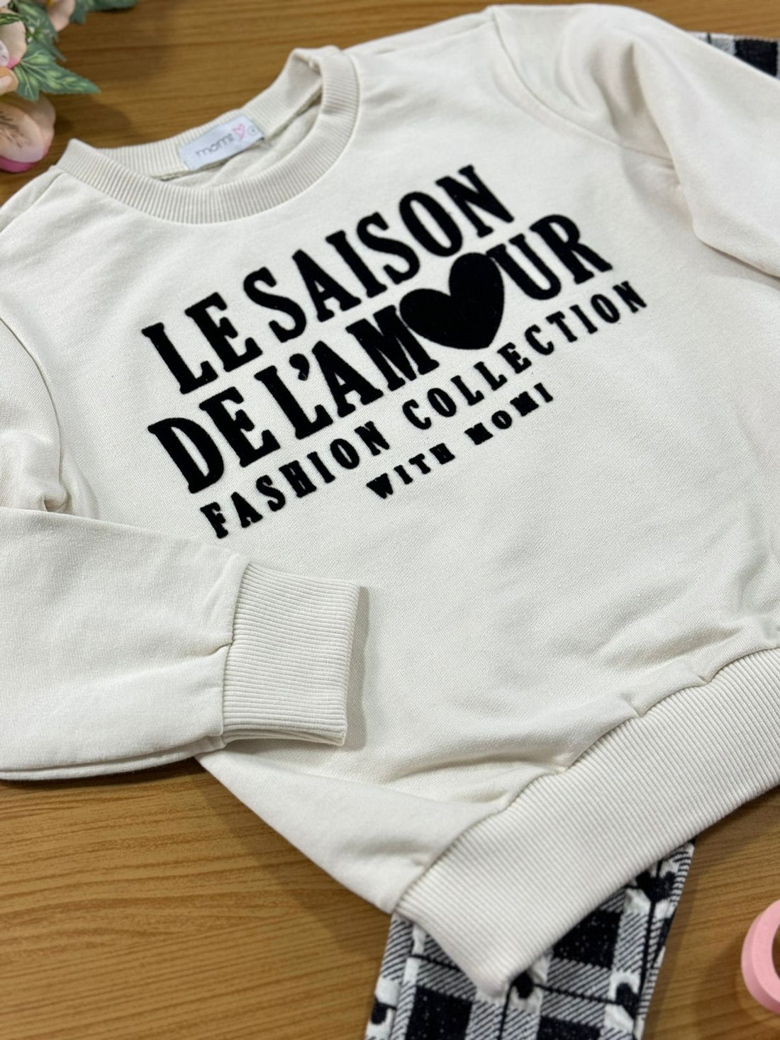 Conjunto Infantil Momi Inverno Legging Corações e Moletom Sem Flanela Bege