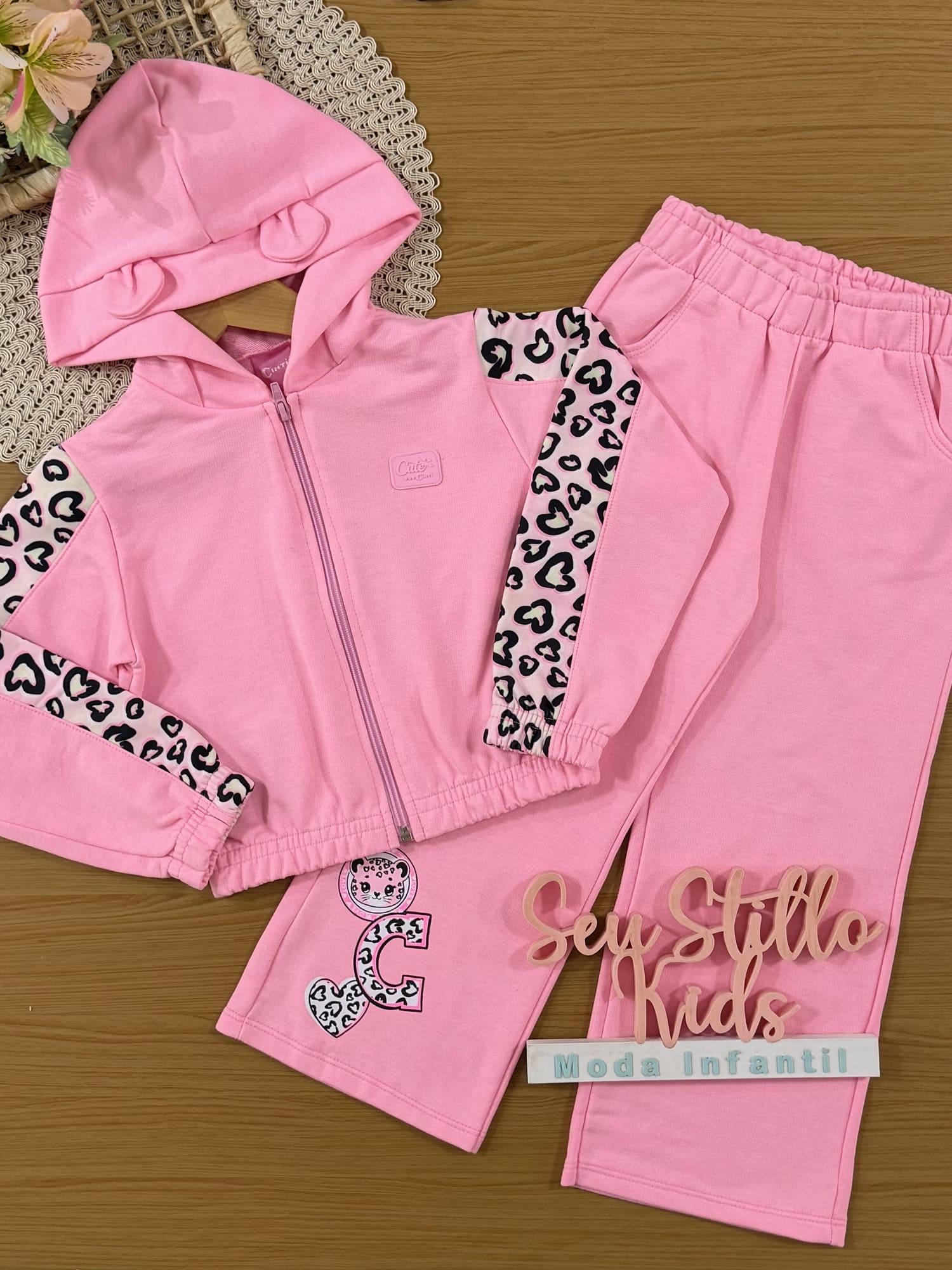 Conjunto Infantil Cinti Inverno com Jaqueta e Calça Rosa Oncinha