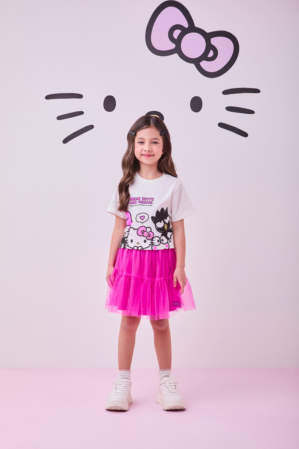 Conjunto Infantil Momi Saia Rosa e Blusa Hello Kitty and Friends