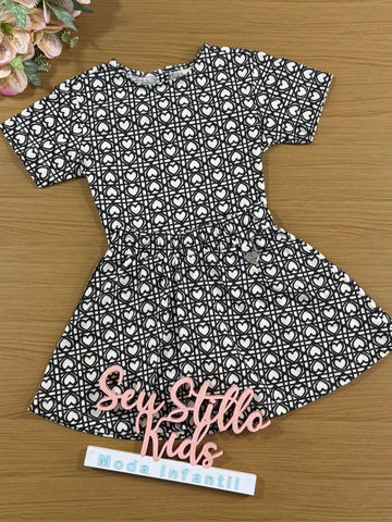 Conjunto Infantil Animê Inverno Saia com Shorts Embutido e Blusa Manga Curta Corações