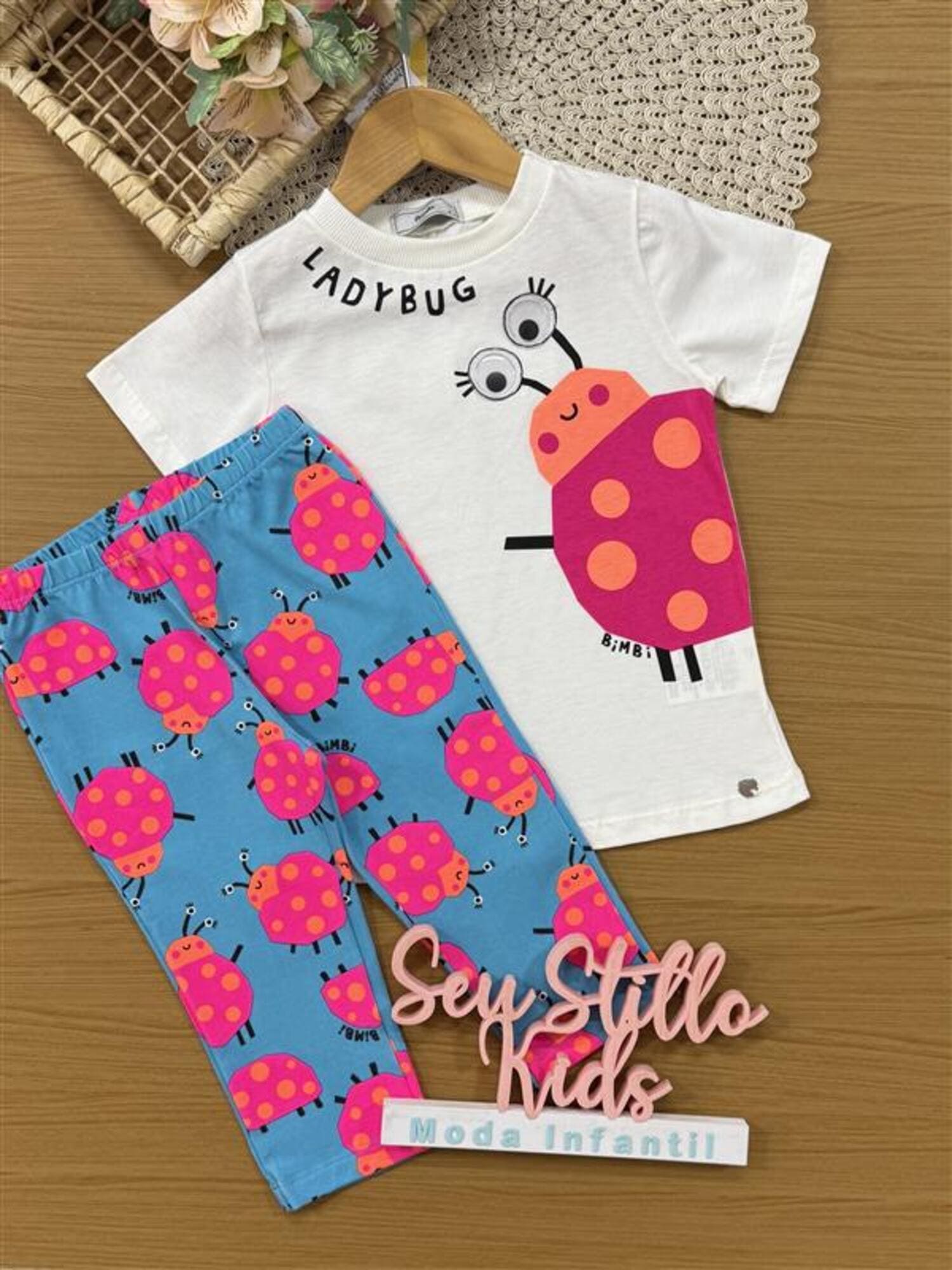 Conjunto Infantil Bimbi Verão com Legging Azul e Blusa Branca Joaninha