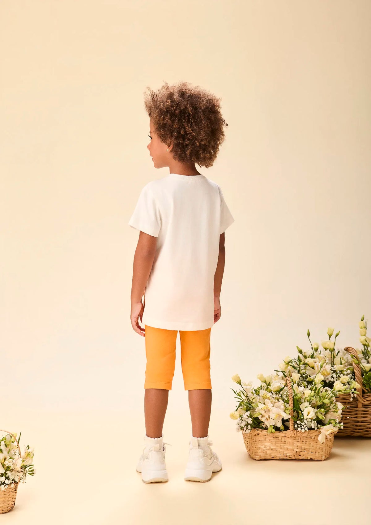 Conjunto Infantil Menina Momi com Calça Legging Laranja e Blusa Branca Sorvetinho Strass
