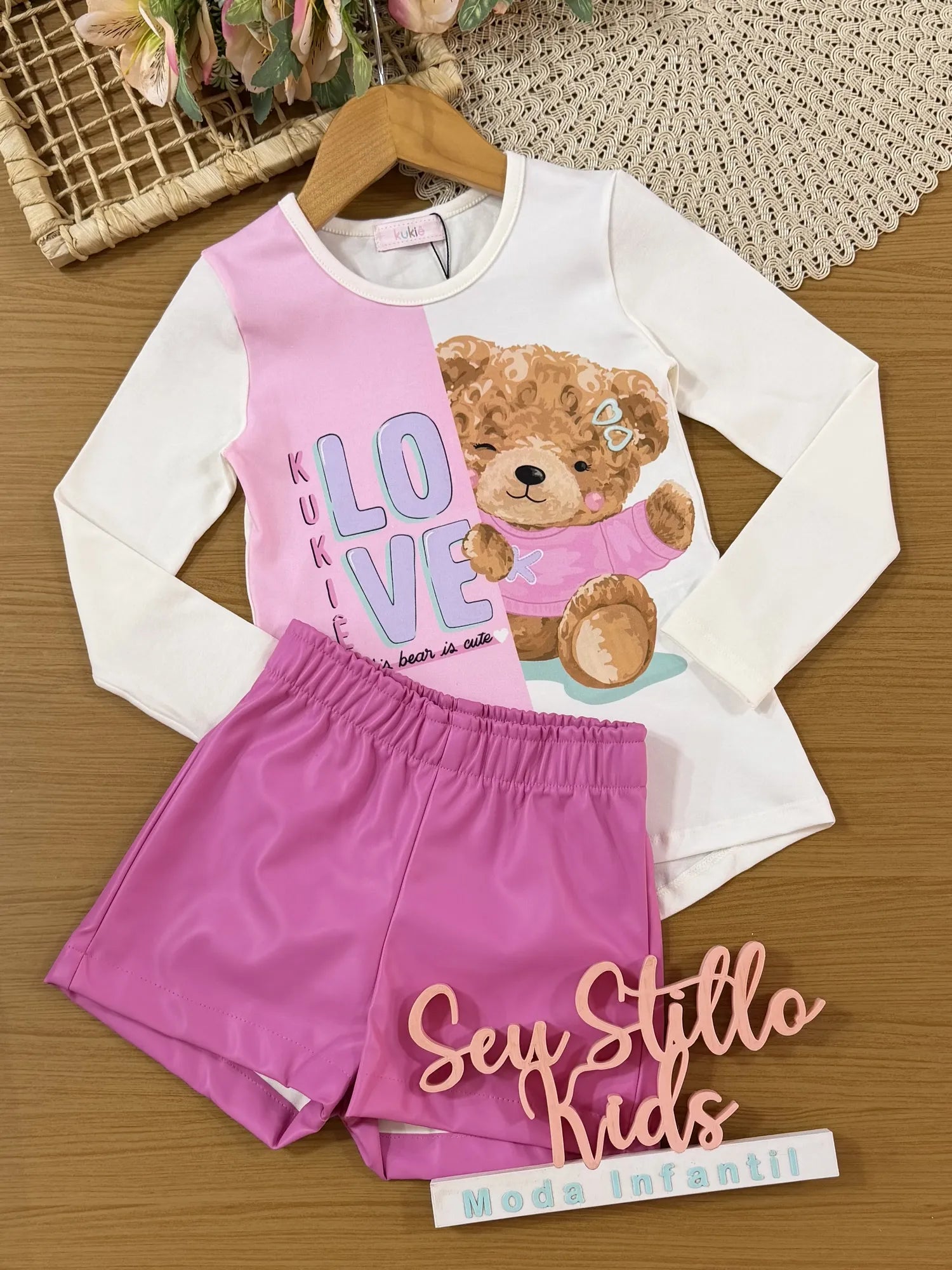 Conjunto Infantil Kukiê com Shorts Rosa e Blusa Manga Longa Ursinha