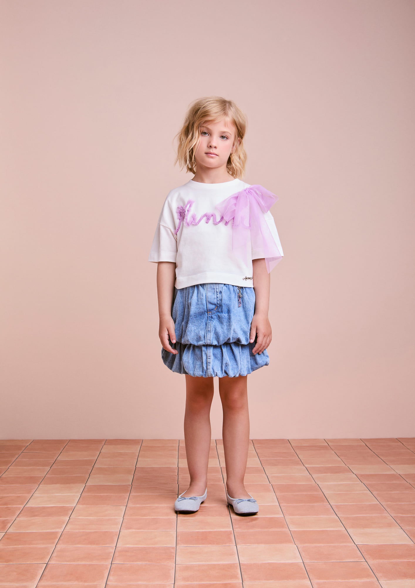 Blusa Infantil Animê Verão Branca Minnie com Lacinho em Tule