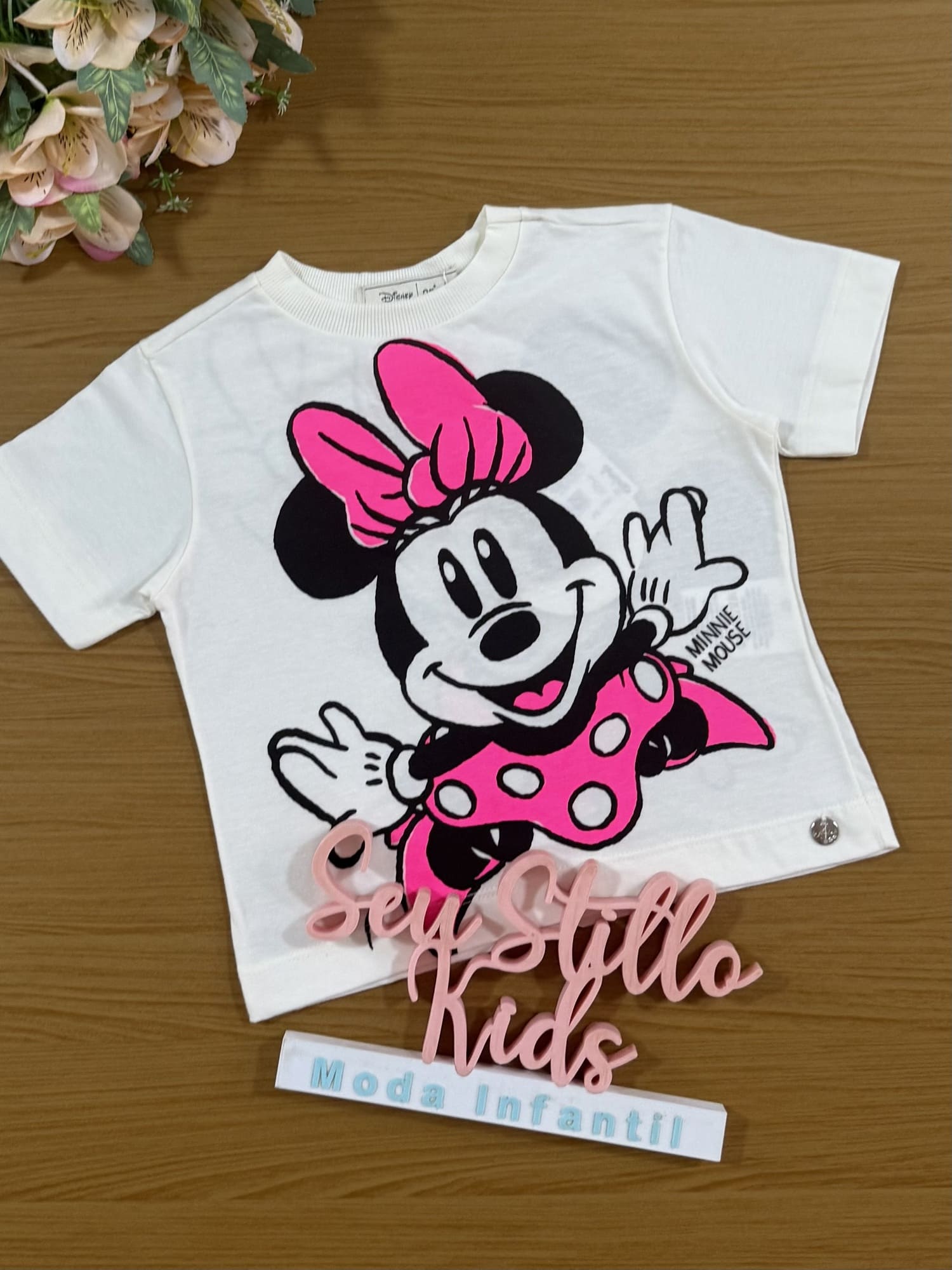 Blusa Infantil Animê Manga Curta Branca Minnie e Mickey Mouse Disney