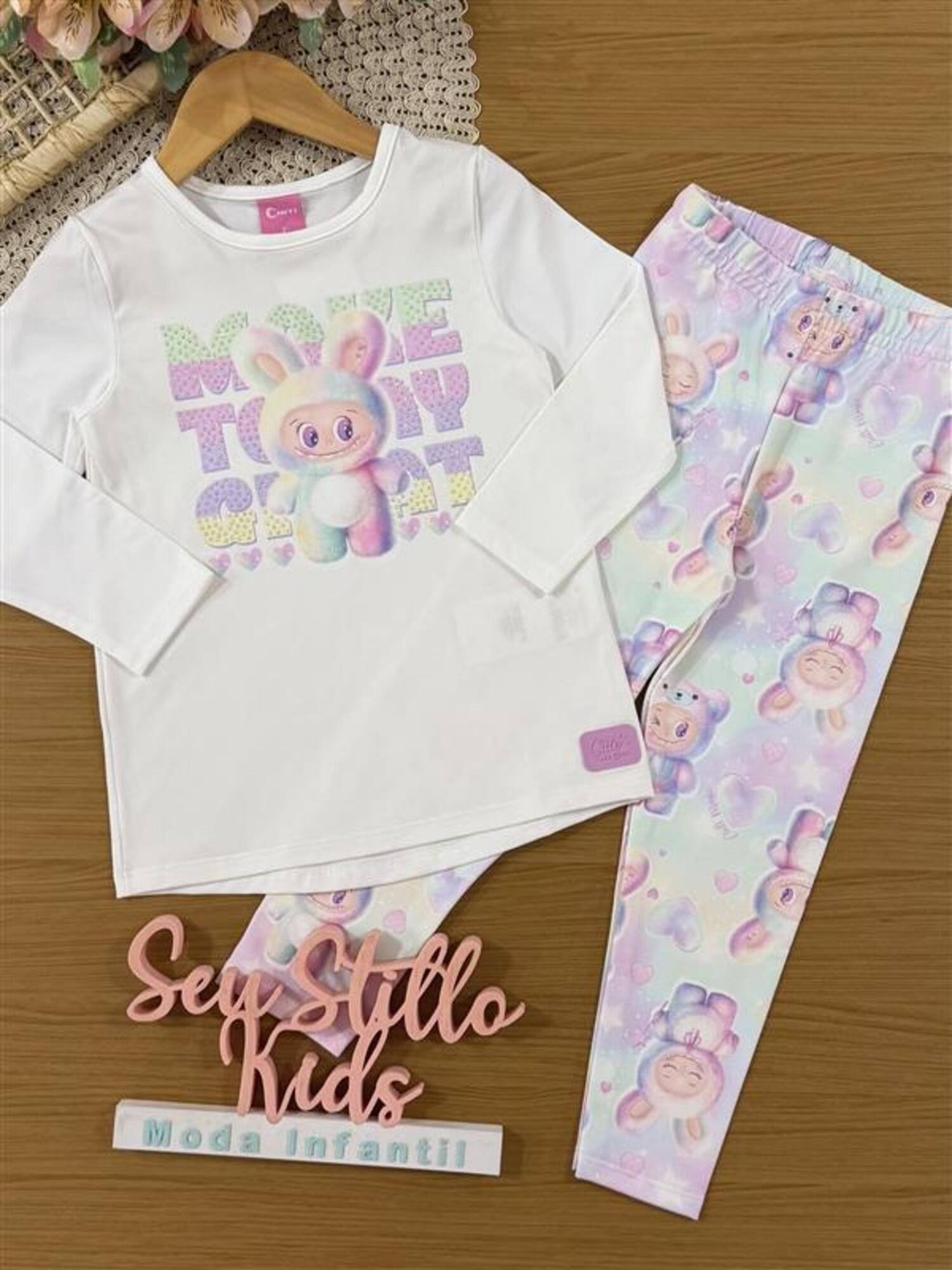 Conjunto Infantil Cinti Inverno com Calça Legging e Blusa Térmica Manga Longa Branca Labubu