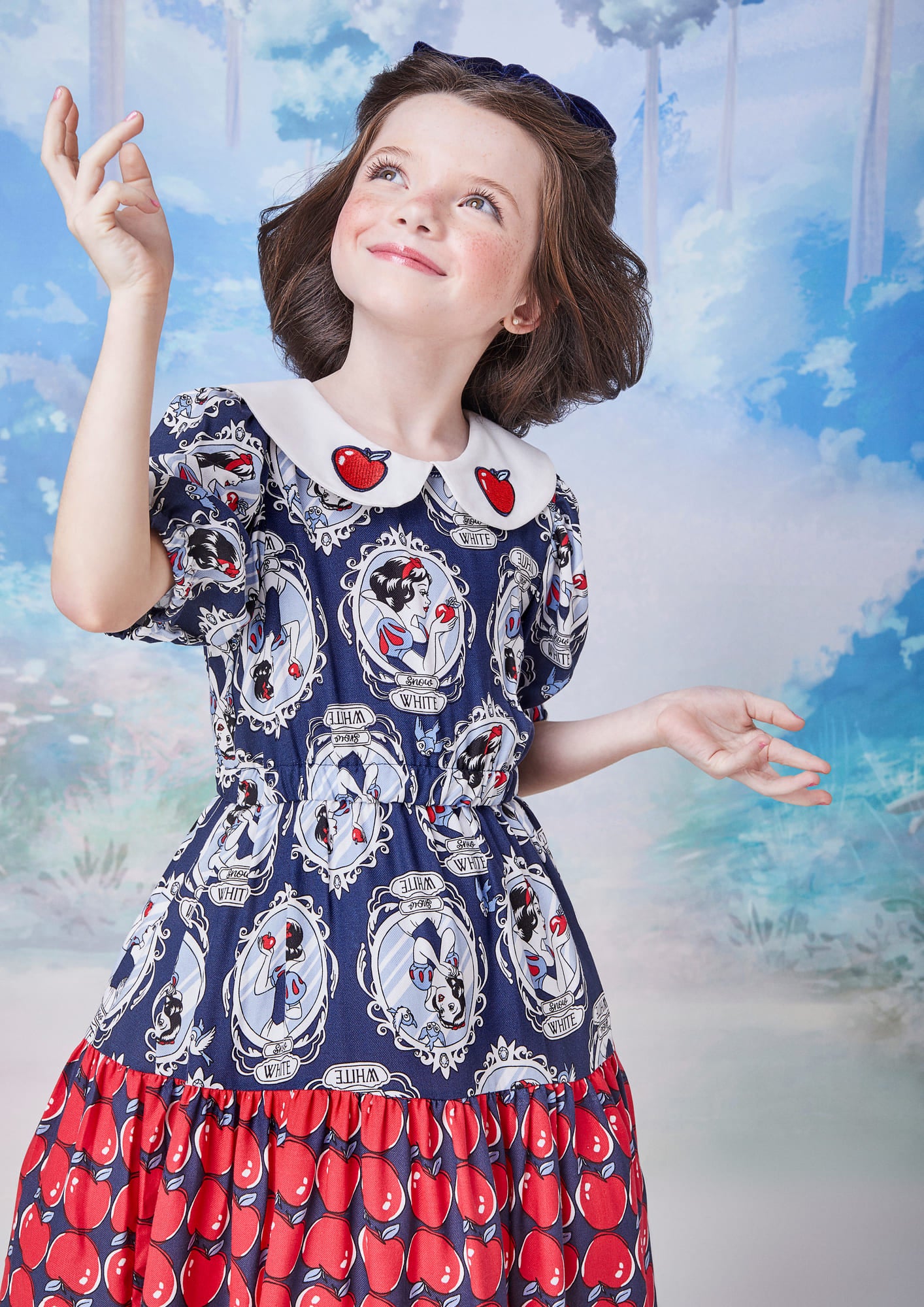 Vestido Infantil Animê Manga Curta Espelho Meu Branca de Neve Disney