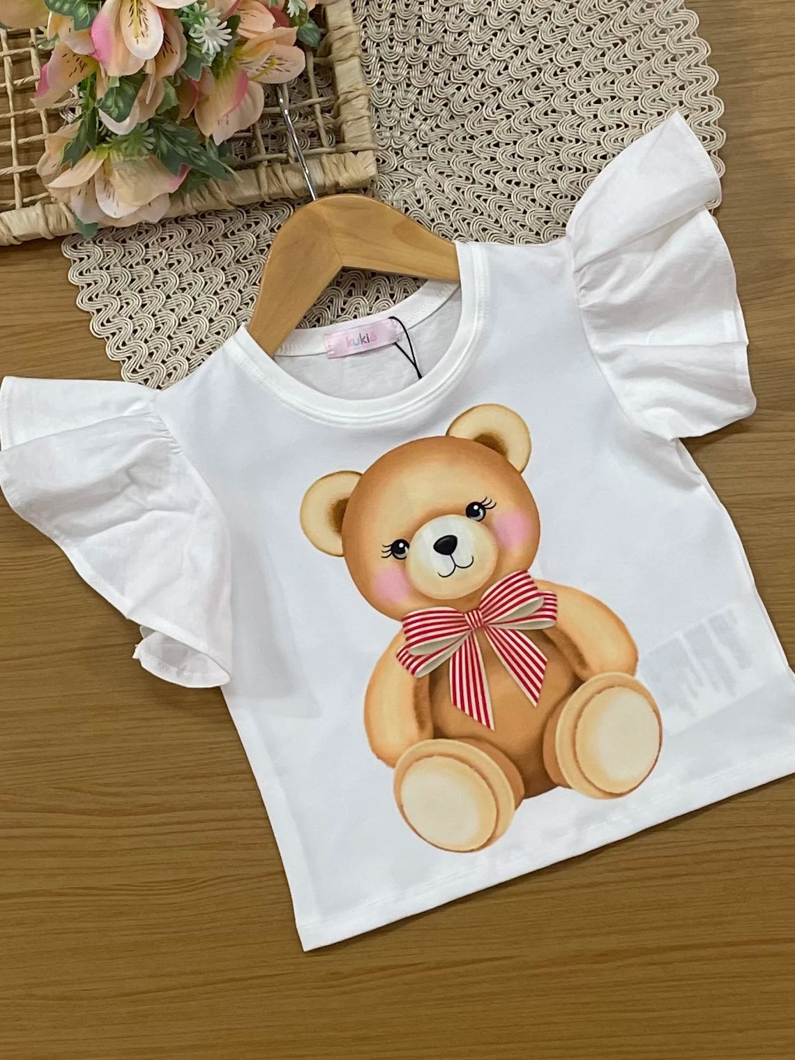 Conjunto Infantil Kukiê com Shorts Vermelho e Blusa Manga Curta Ursinho