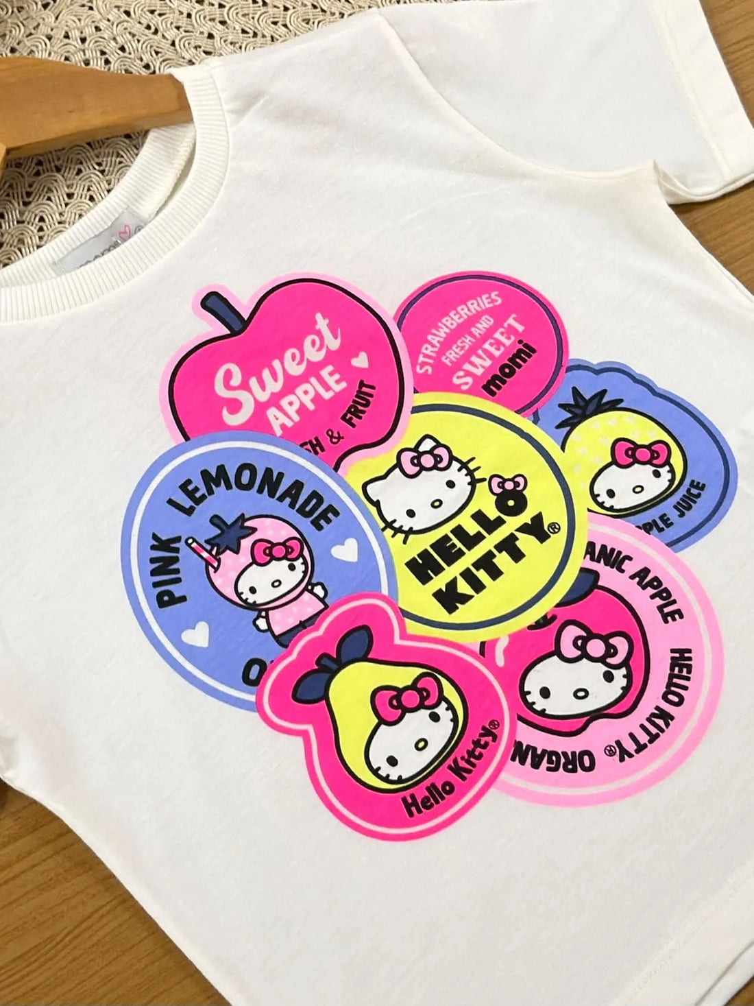 Blusa Infantil Menina Momi Branca Hello Kitty Fruits