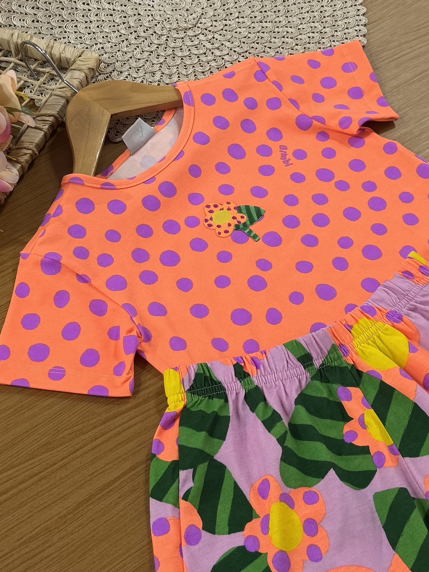 Conjunto Infantil Bimbi Verão com Shorts Lilás e Blusa Laranja Bolinhas