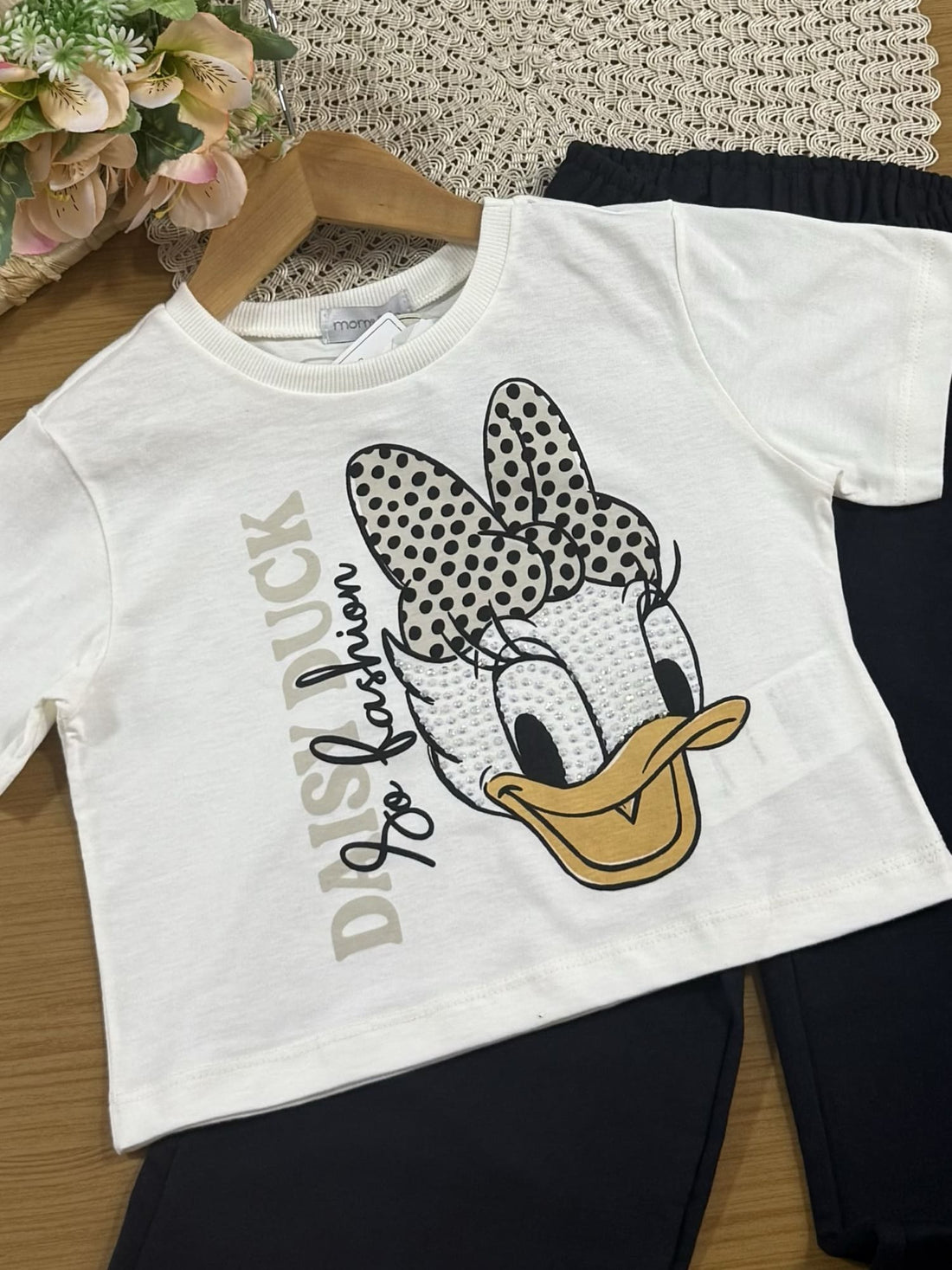 Conjunto Infantil Momi com Calça Preta e Blusa Branca Daisy Duck Disney