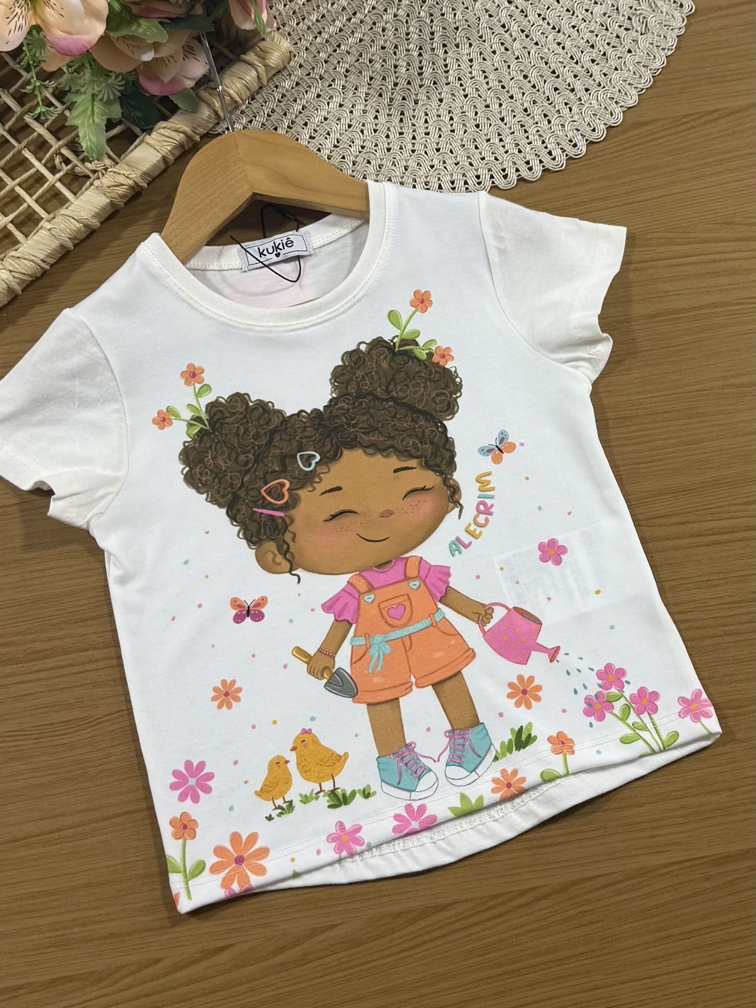 Conjunto Infantil Kukiê Alecrim com Shorts Rosa e Blusa Manga Curta Menina no Jardim