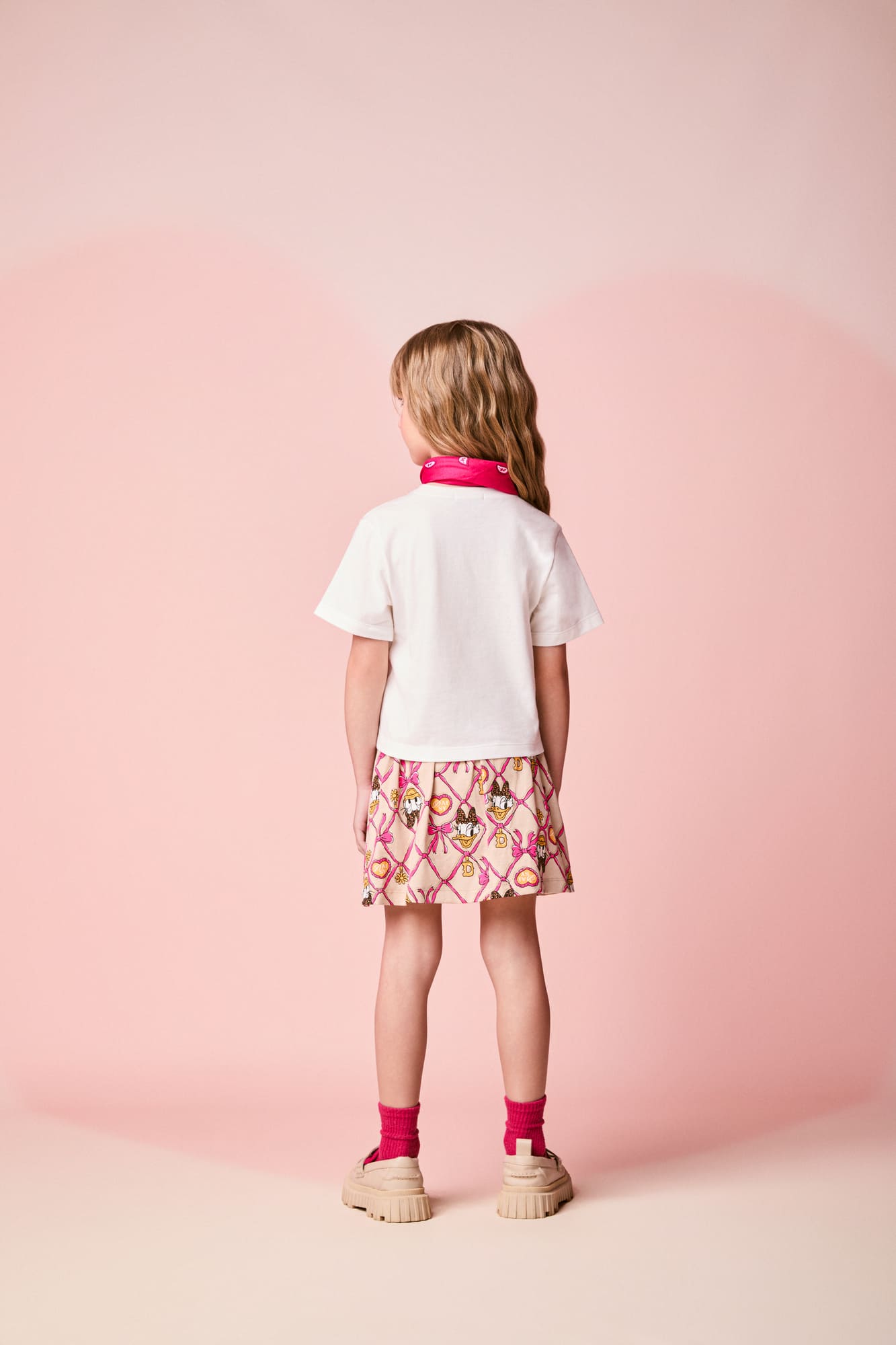Conjunto Infantil Momi Inverno com Saia Bege e Blusa Branca Daisy Fotos Disney