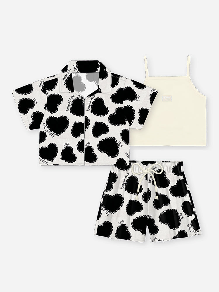 Conjunto Infantil Cinti Verão, Shorts e Sobreposição Corações Pretos e Regata Branca