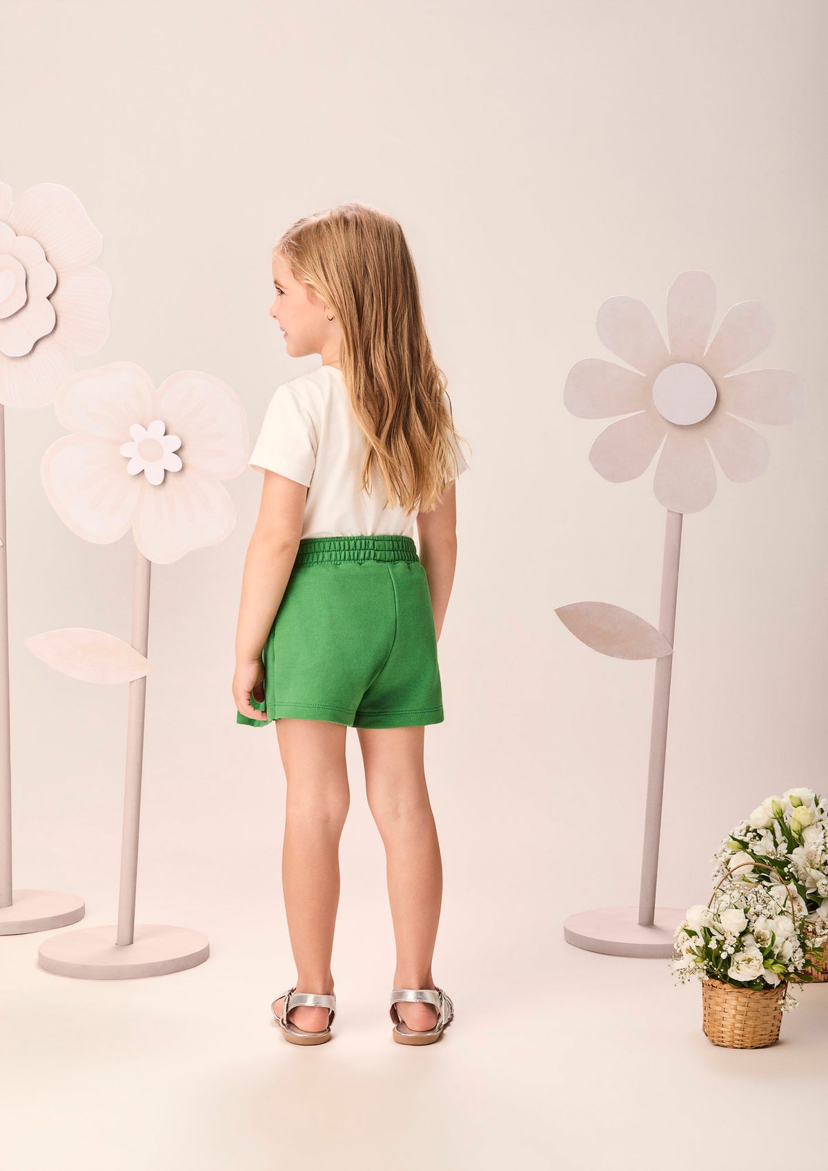 Conjunto Infantil Menina Momi com Shorts Saia Verde e Blusa Lencinho