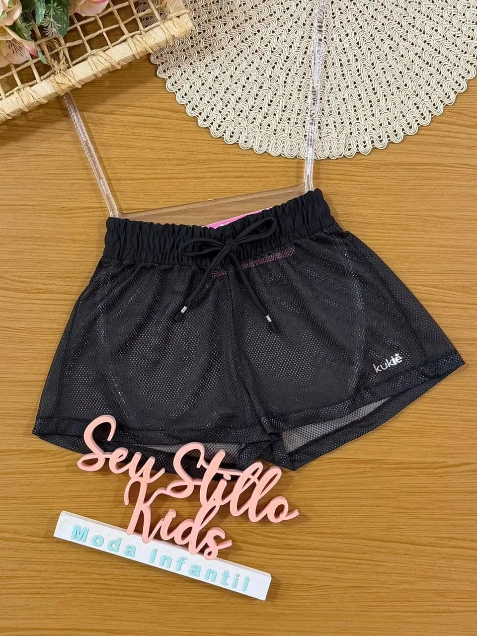 Shorts Infantil Menina Kukiê em Tela Preto